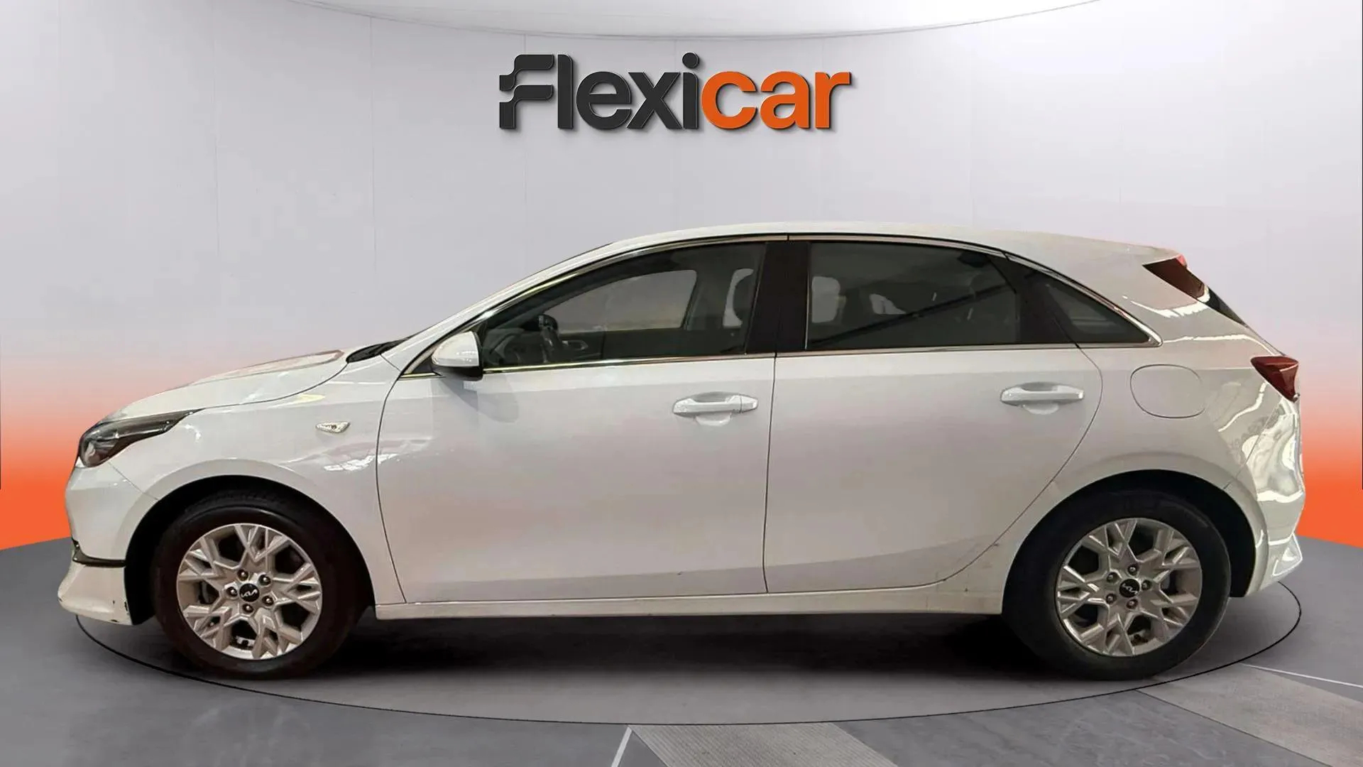 Kia Ceed 1.6 MHEV iMT Drive - foto 3