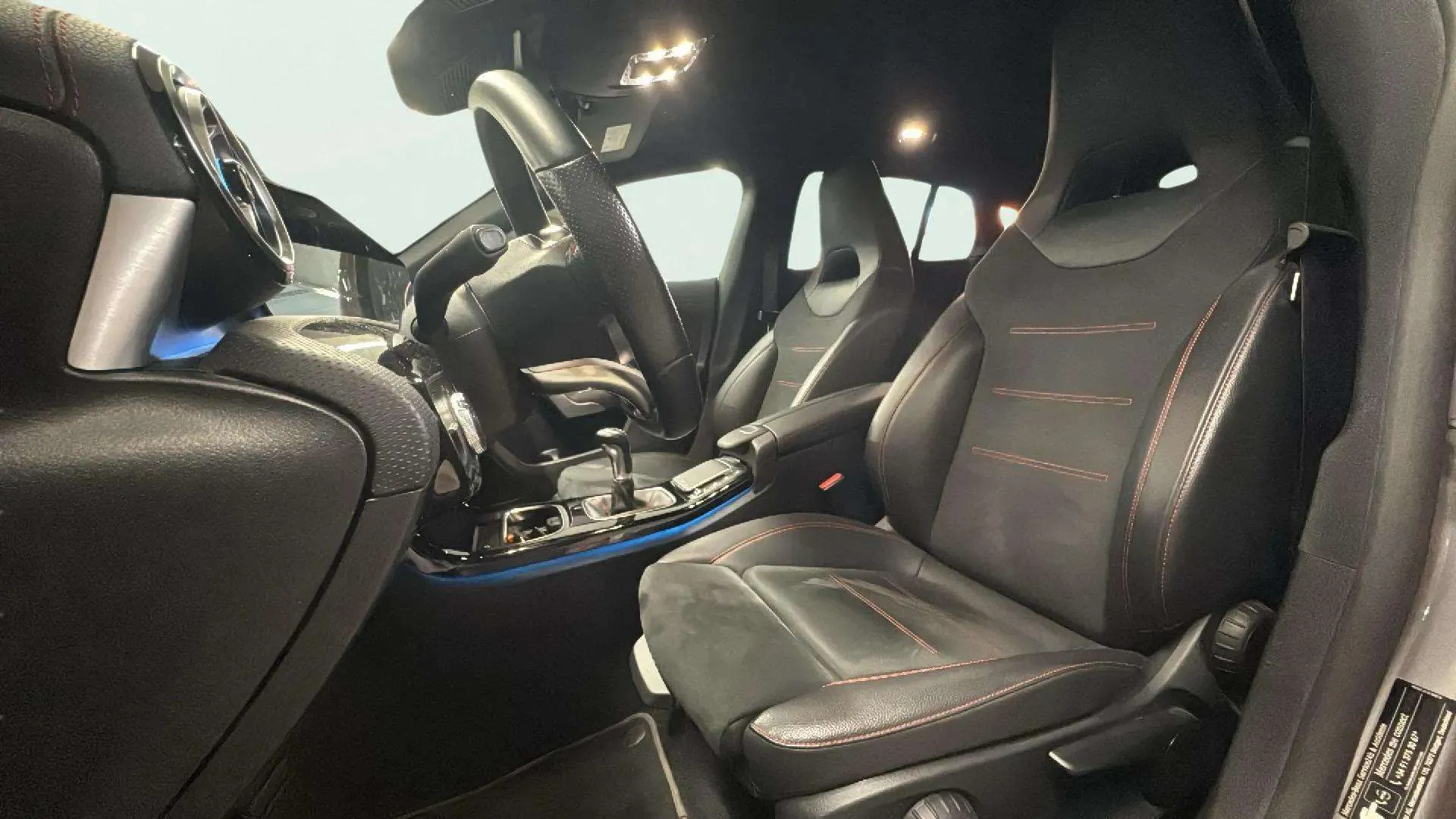 Mercedes-Benz CLA 200 Shooting Brake - foto 16
