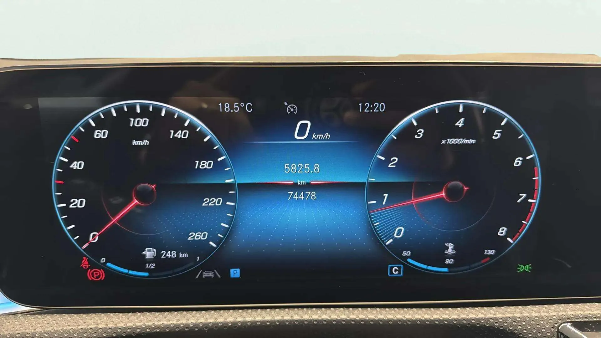 Mercedes-Benz CLA 200 Shooting Brake - foto 14