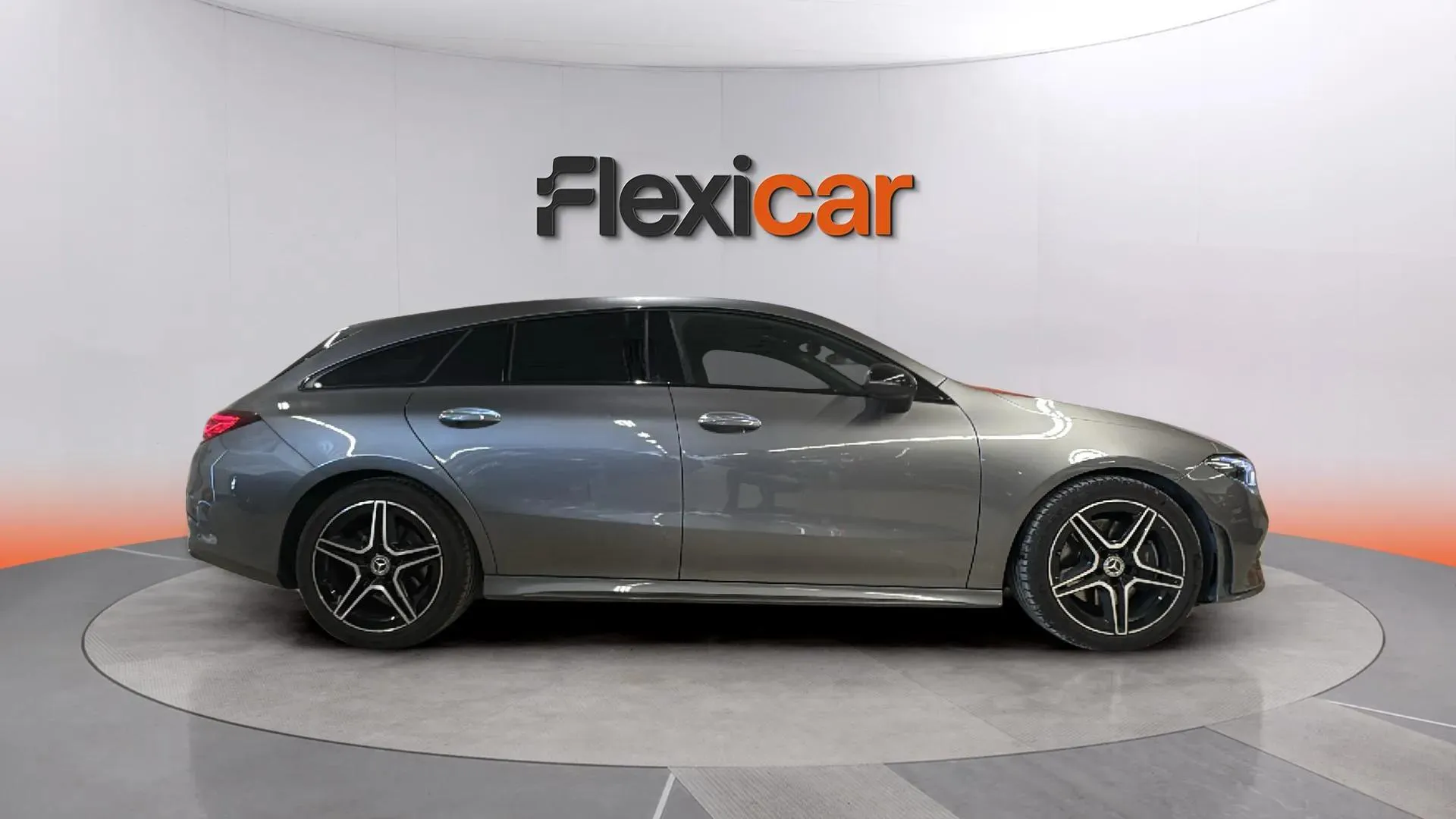 Mercedes-Benz CLA 200 Shooting Brake - foto 7