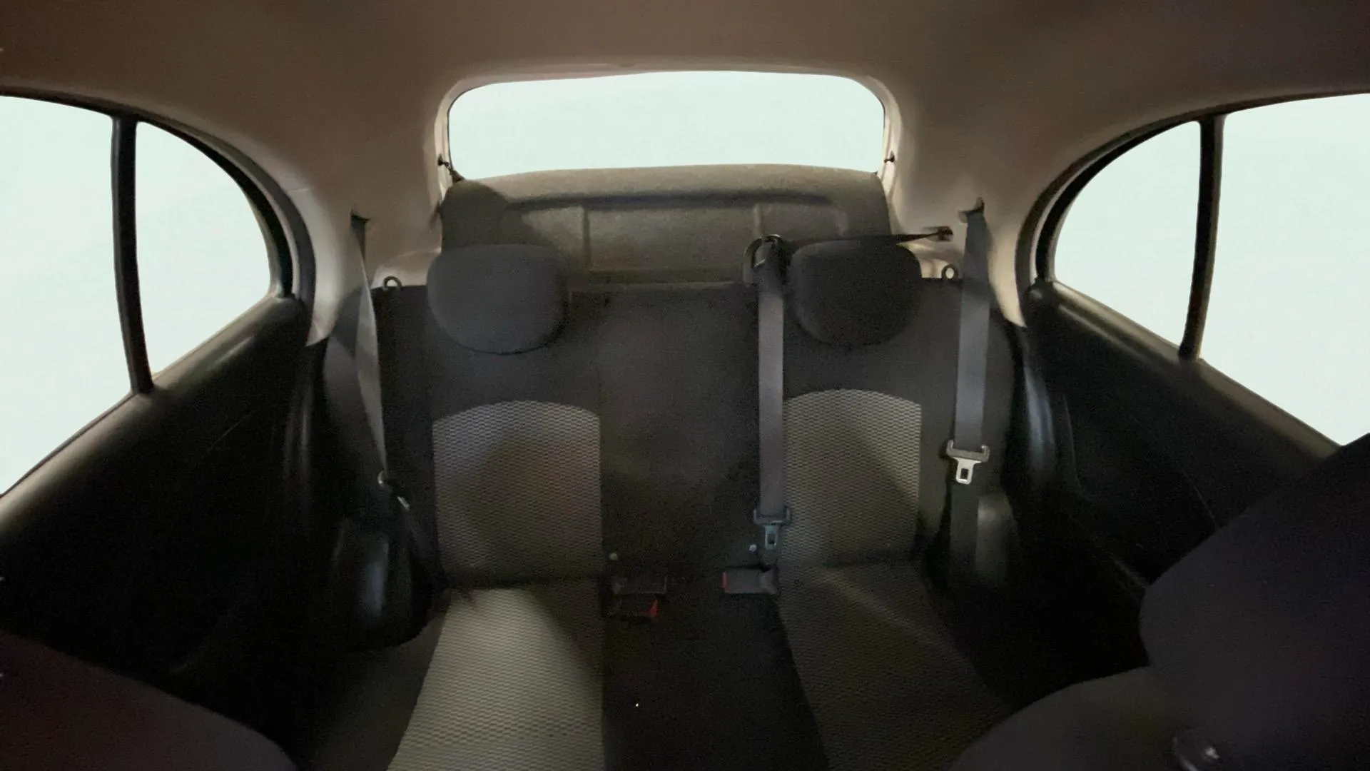 Nissan Micra 1.2G Acenta - foto 11
