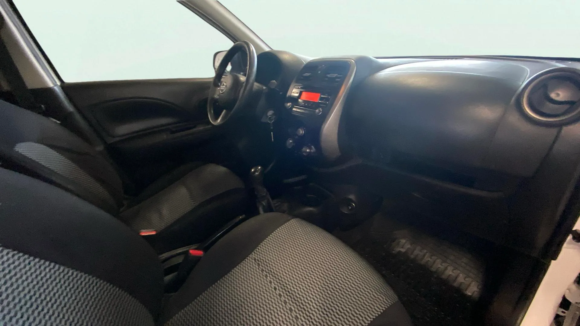 Nissan Micra 1.2G Acenta - foto 35