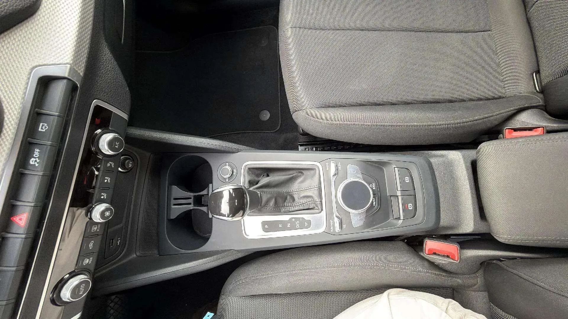 Audi Q2 Advanced 35 TFSI S tronic - foto 25