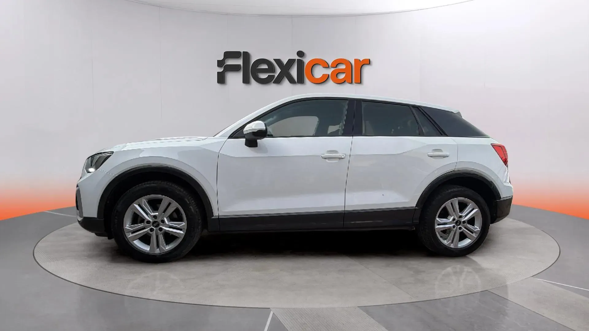 Audi Q2 Advanced 35 TFSI S tronic - foto 8