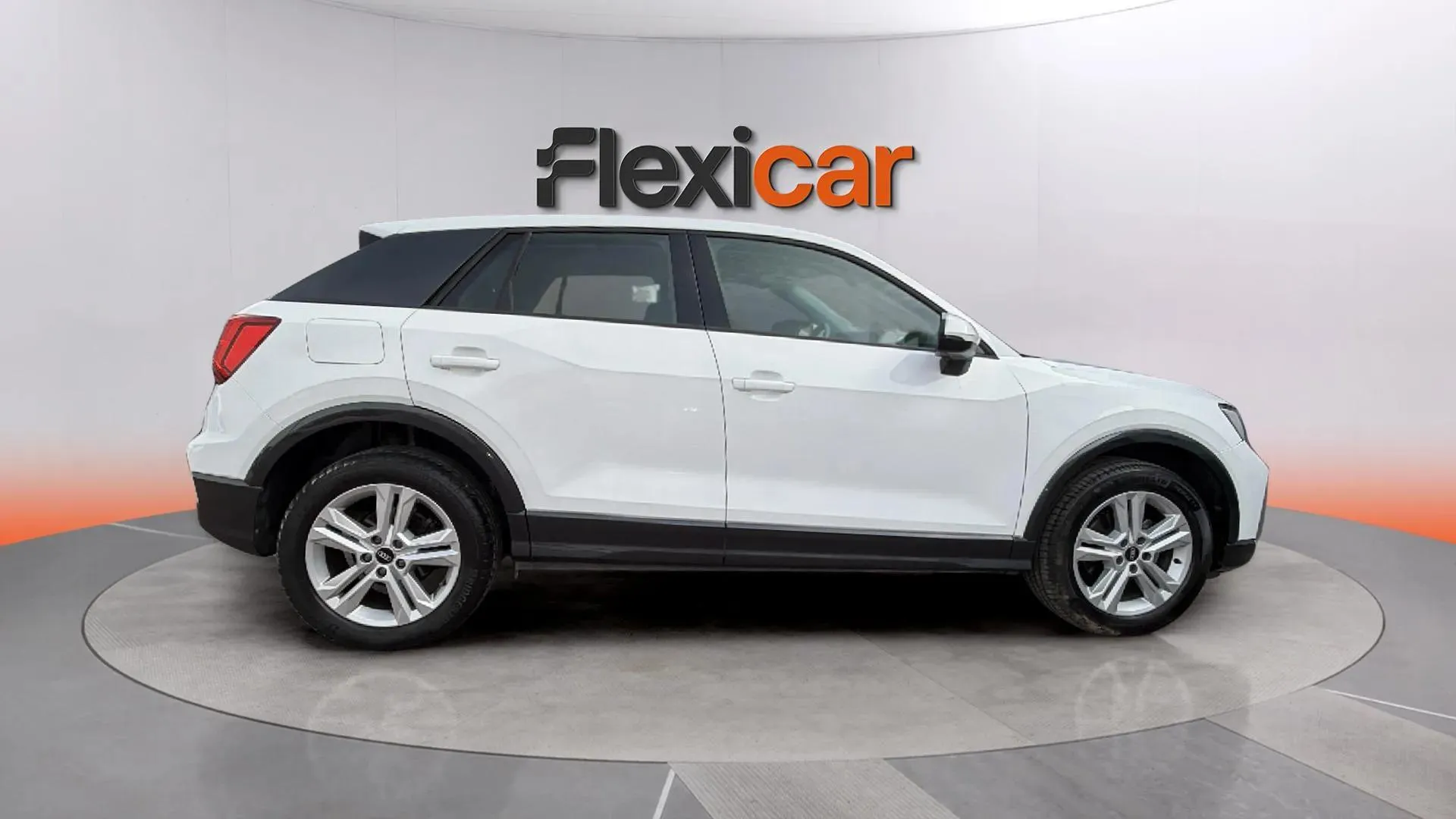 Audi Q2 Advanced 35 TFSI S tronic - foto 7