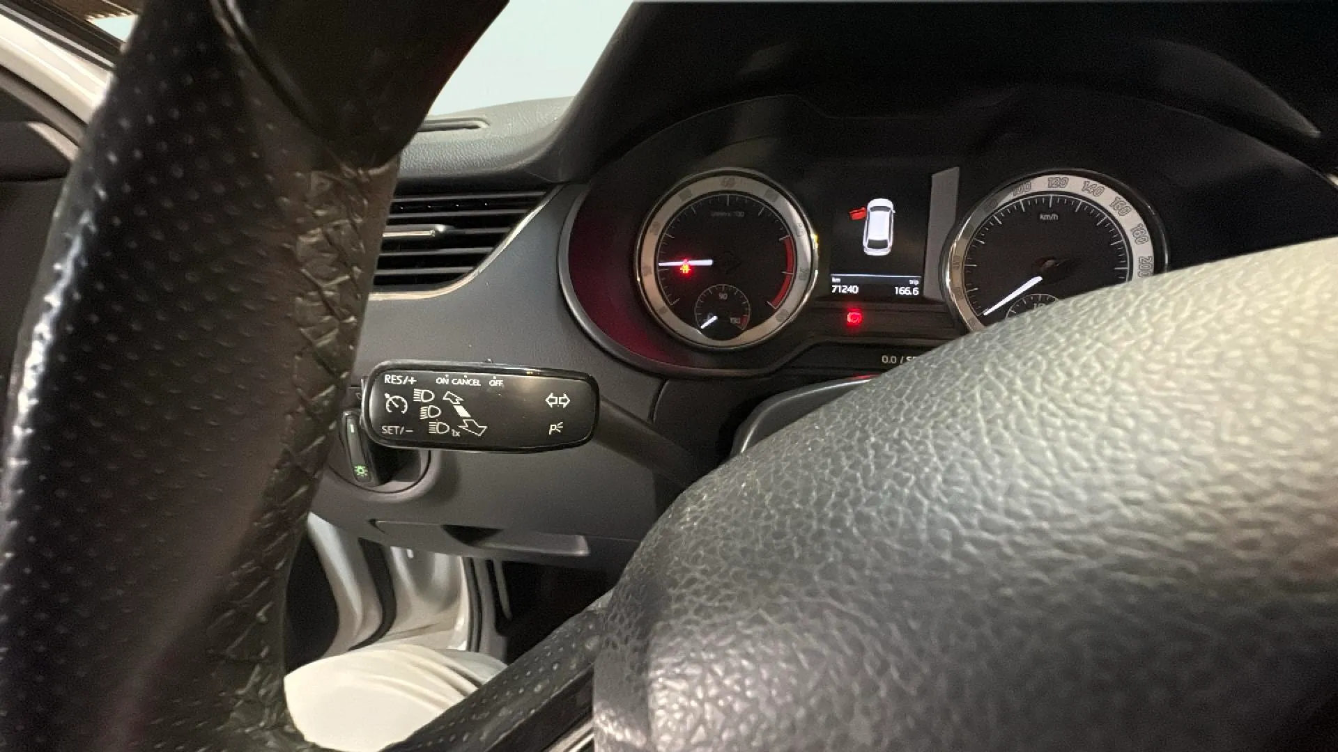 Škoda Octavia 1.0 TSI Active - foto 19