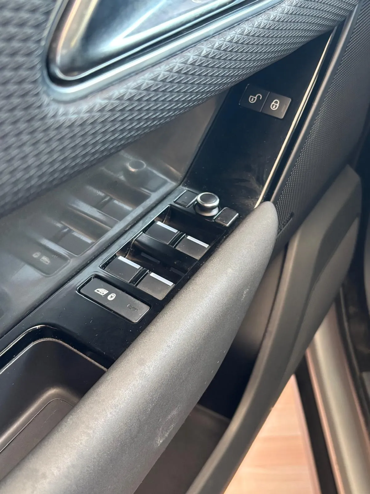 Land Rover Range Rover Velar 2.0 D180 4WD - foto 12