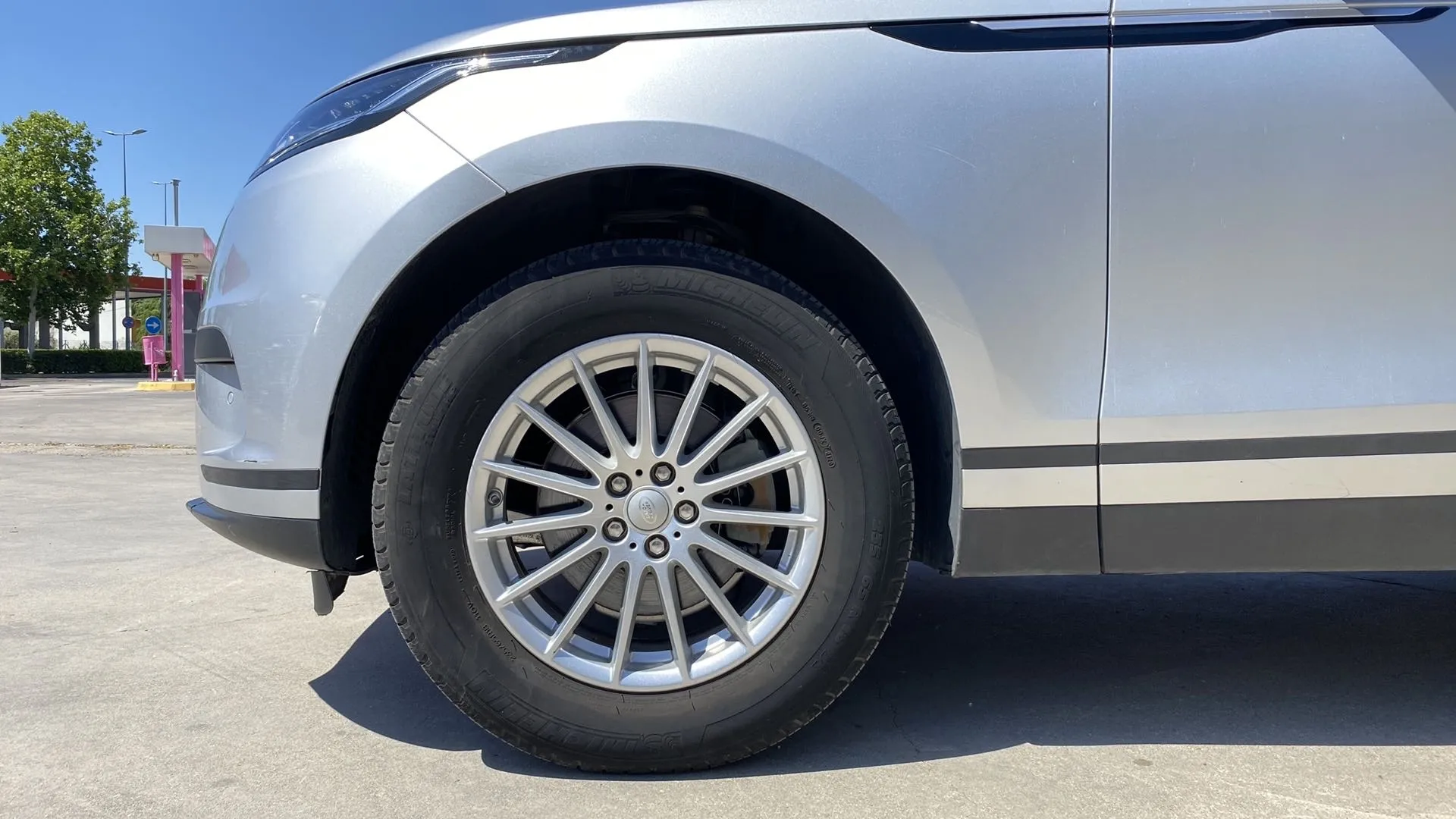 Land Rover Range Rover Velar 2.0 D180 4WD - foto 10