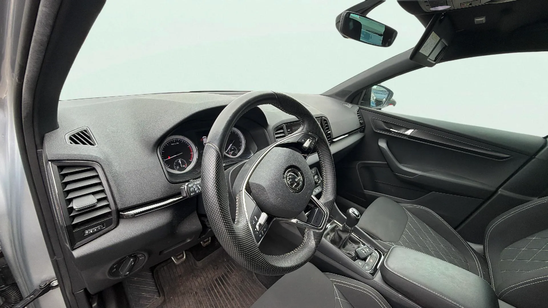 Škoda Karoq 1.0 TSI Active - foto 7