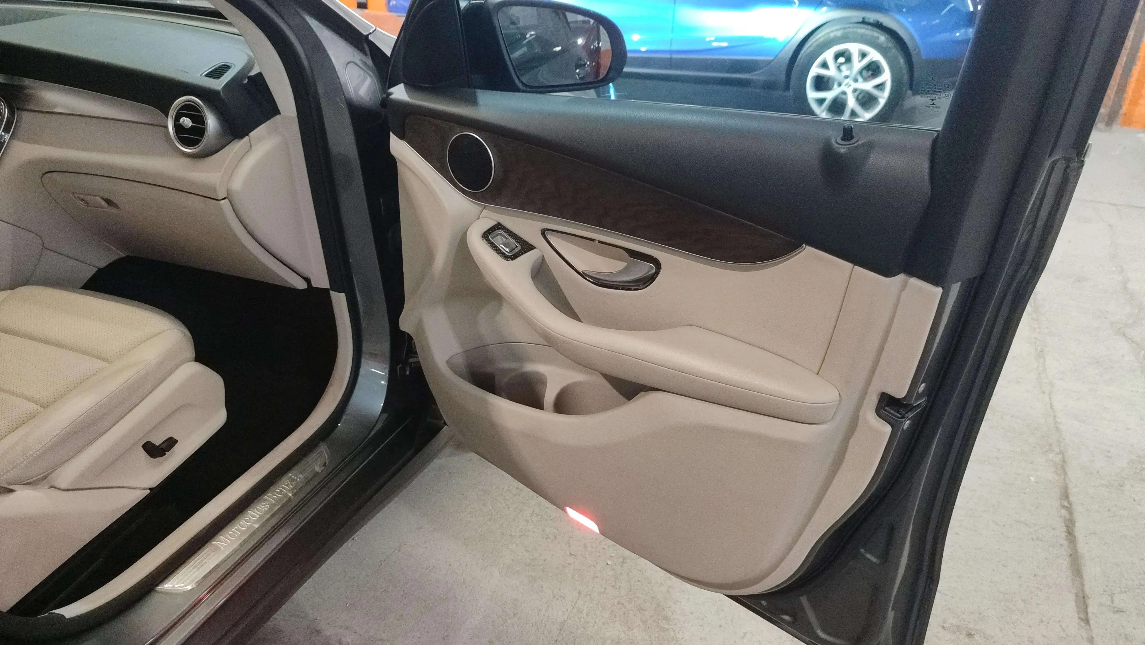 Mercedes-Benz GLC 250 4MATIC - foto 7