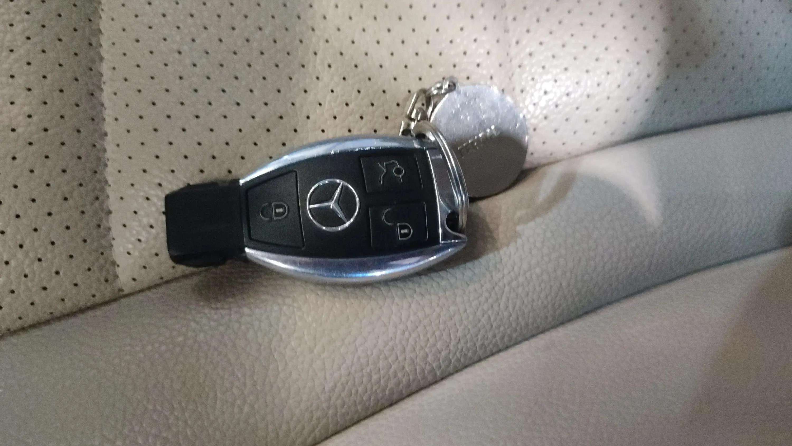 Mercedes-Benz GLC 250 4MATIC - foto 16