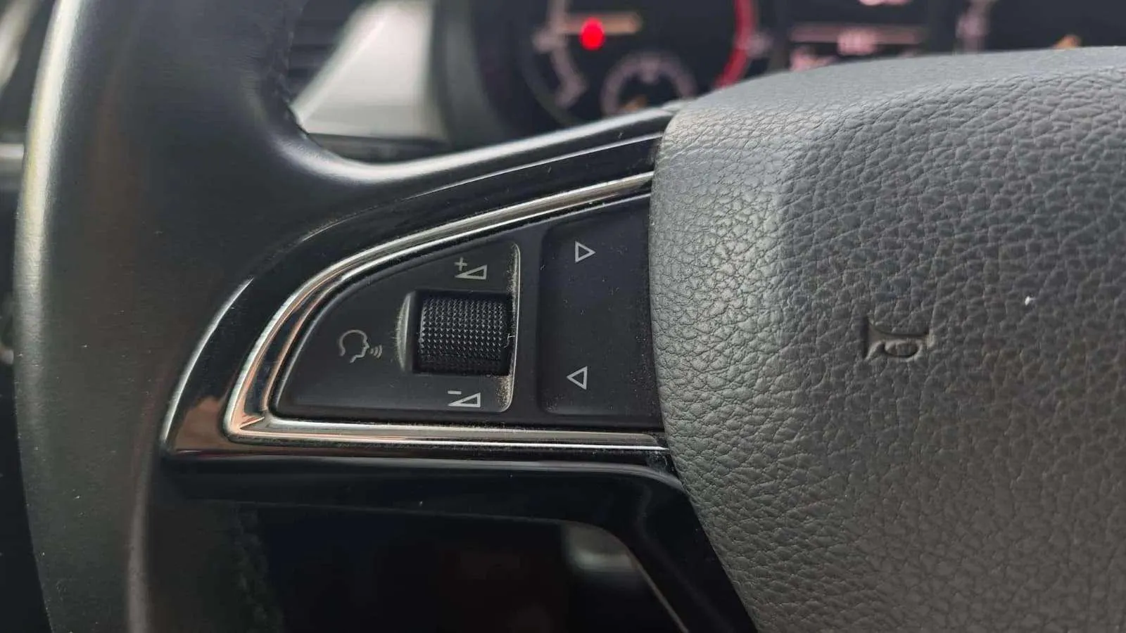 Škoda Rapid 1.0 TSI Like Spaceback - foto 15