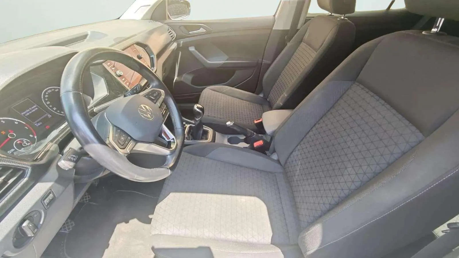 Volkswagen T-Cross Advance 1.0 TSI - foto 24