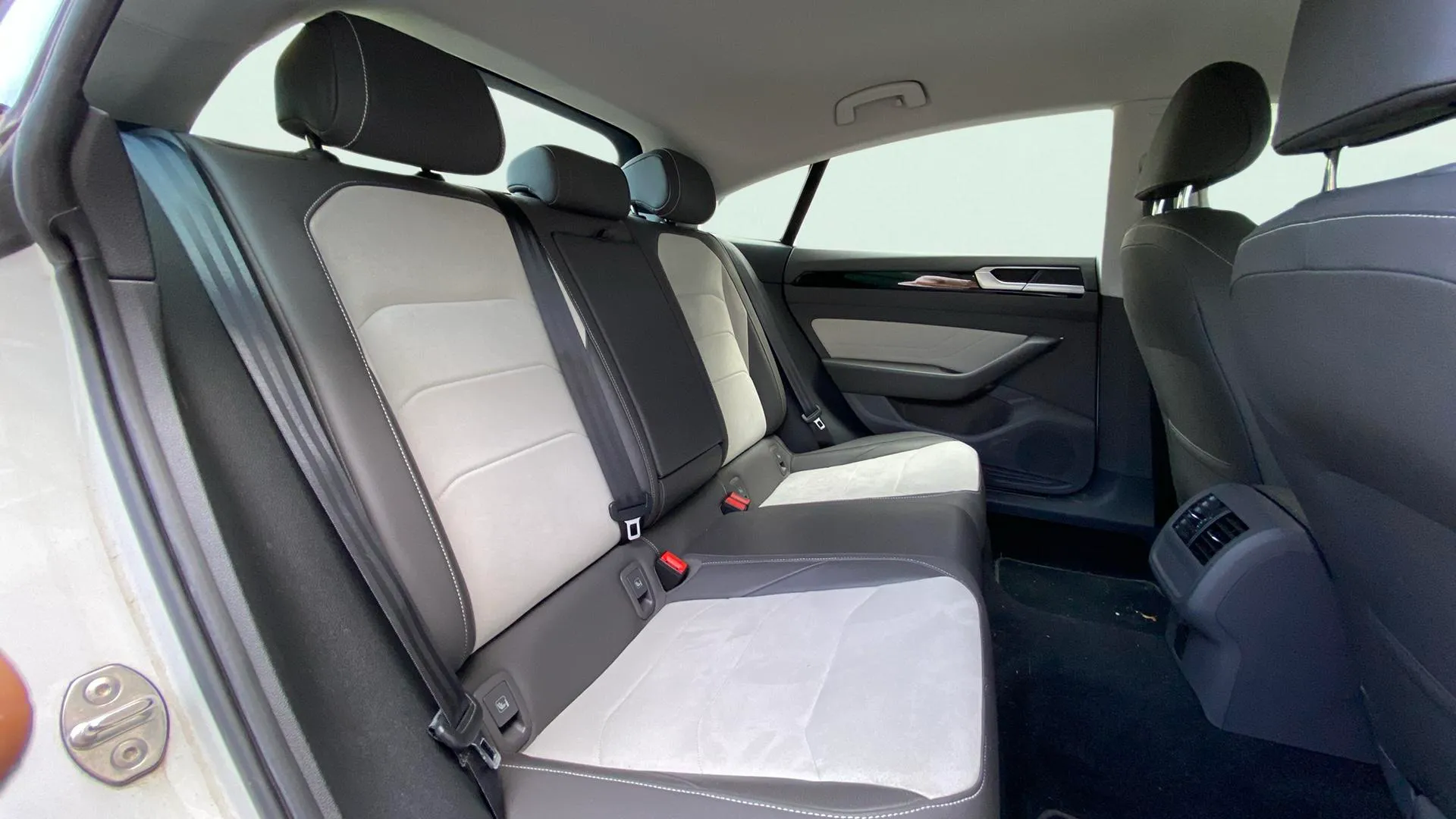 Volkswagen Arteon Elegance 2.0 TDI DSG - foto 11