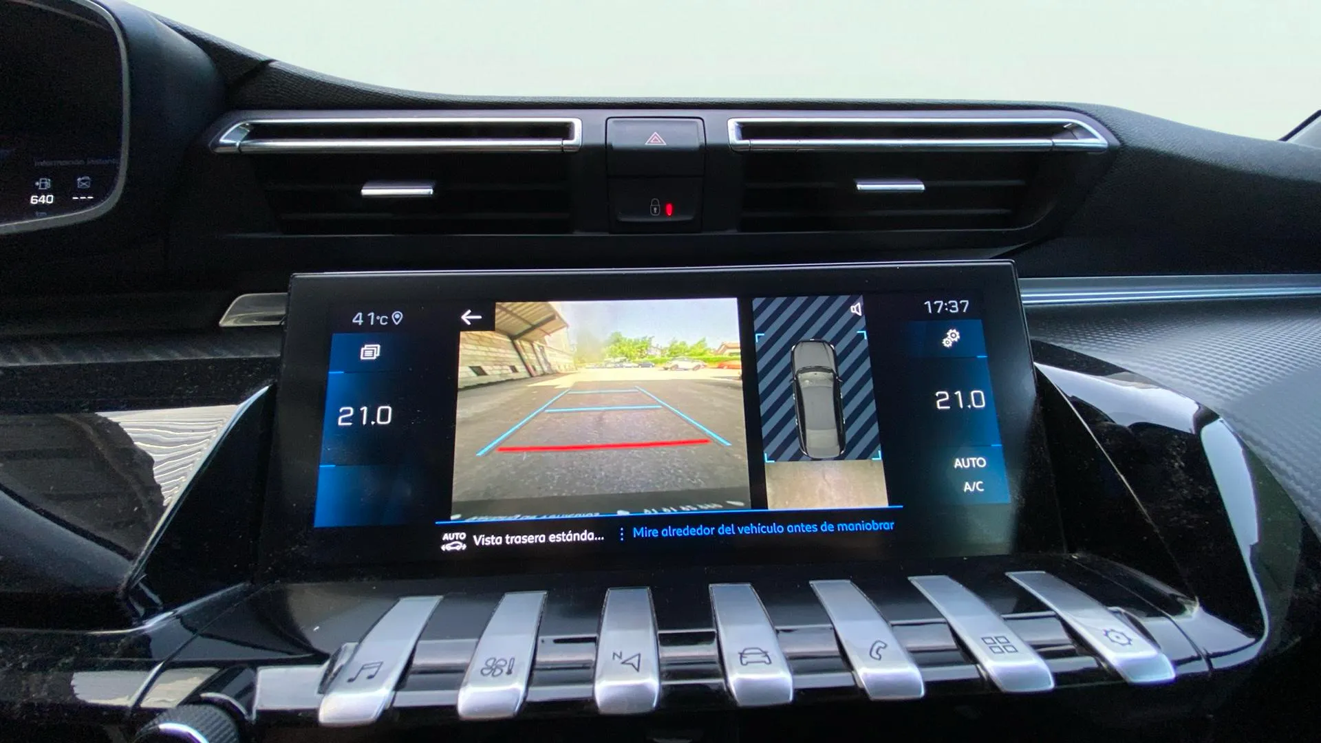 Peugeot 508 Allure BlueHDi 130 EAT8 - foto 15