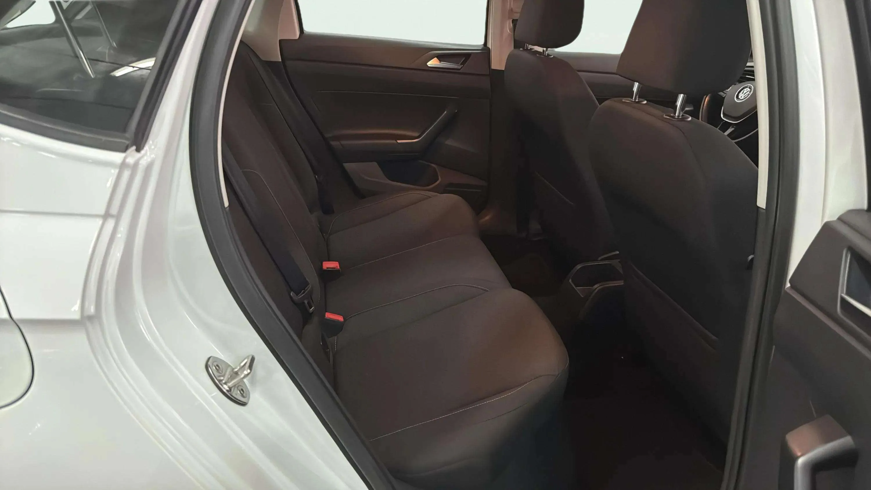 Volkswagen Polo Advance 1.0 TSI DSG - foto 8
