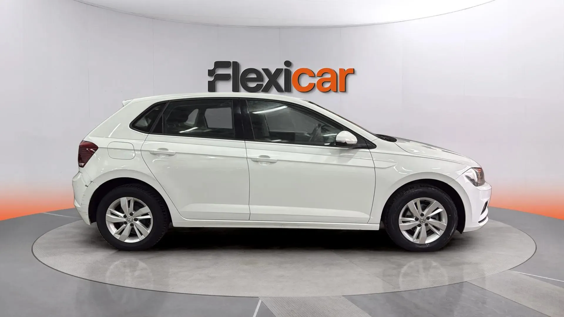Volkswagen Polo Advance 1.0 TSI DSG - foto 2