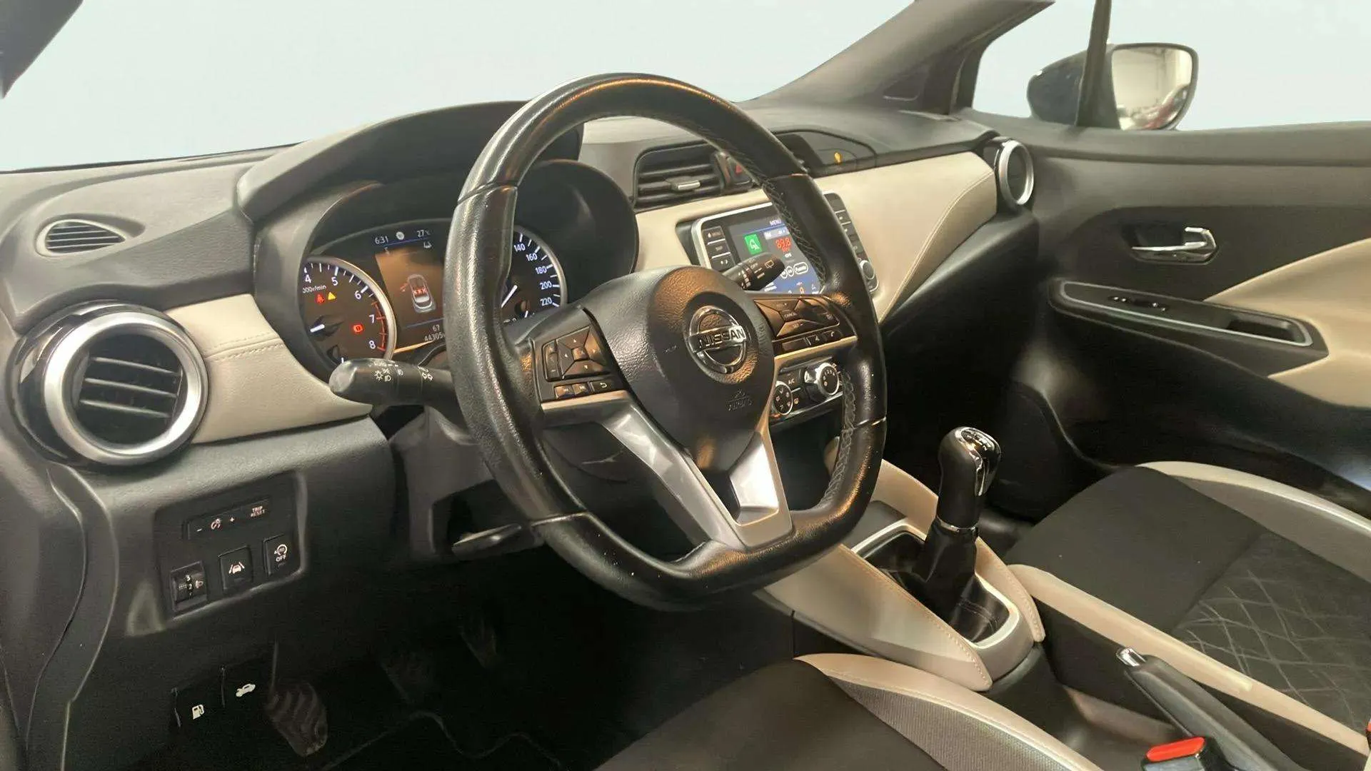 Nissan Micra IG-T E6D-F N-Design Black - foto 9