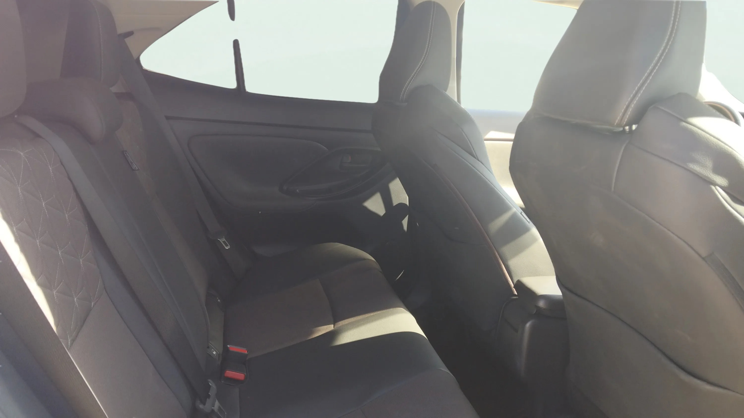 Toyota Yaris Cross 1.5 120H Active Tech - foto 16