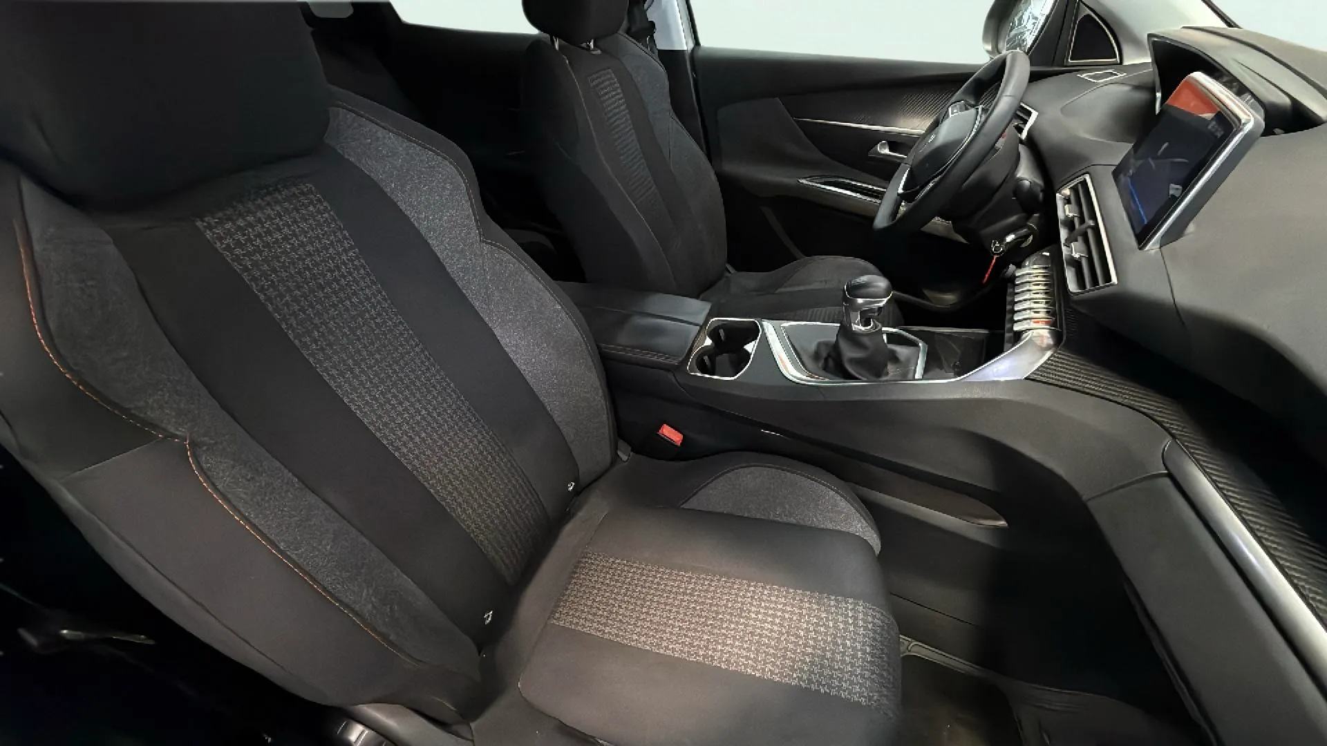 Peugeot 3008 1.2 PureTech Active - foto 25