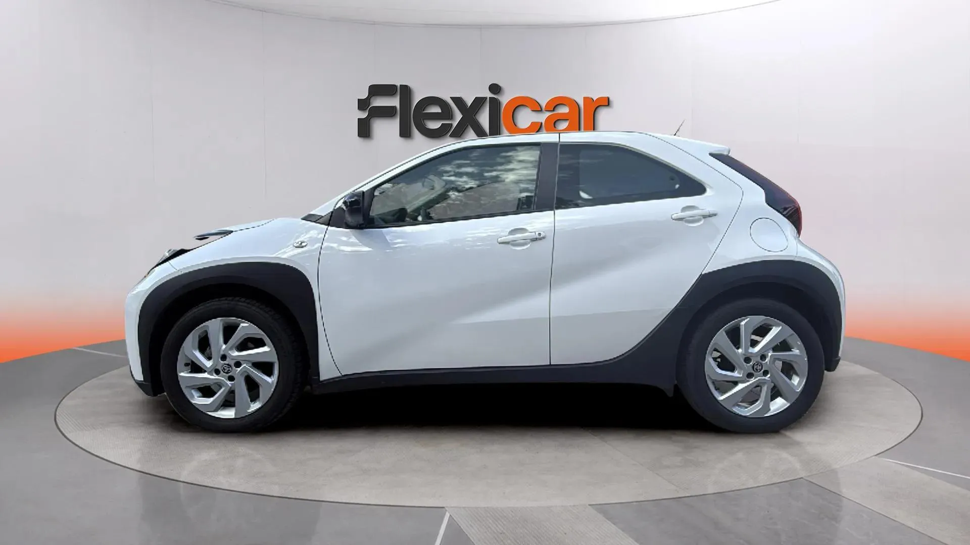 Toyota Aygo X 1.0 VVT-I Chic - foto 8