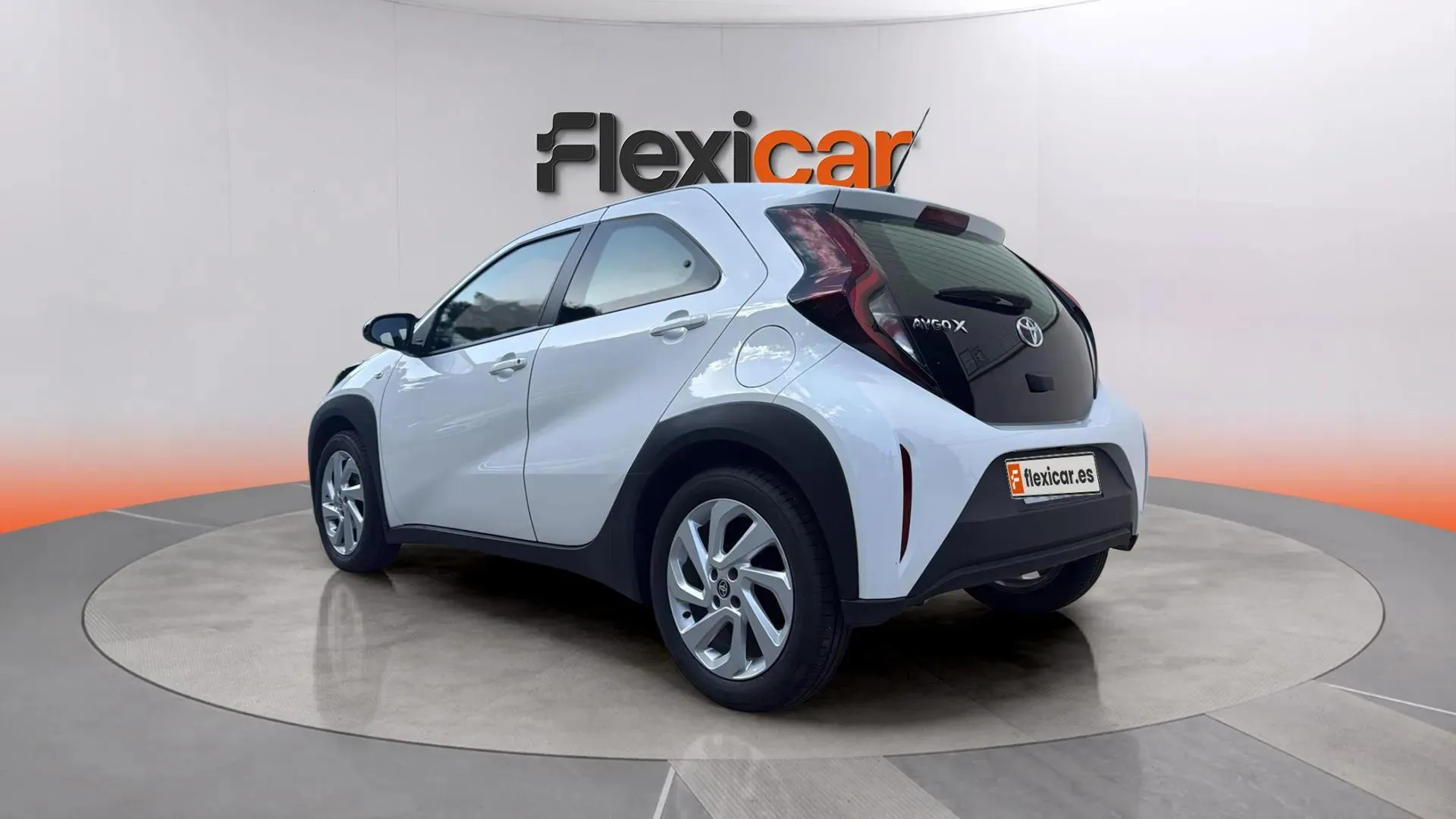 Toyota Aygo X 1.0 VVT-I Chic - foto 4