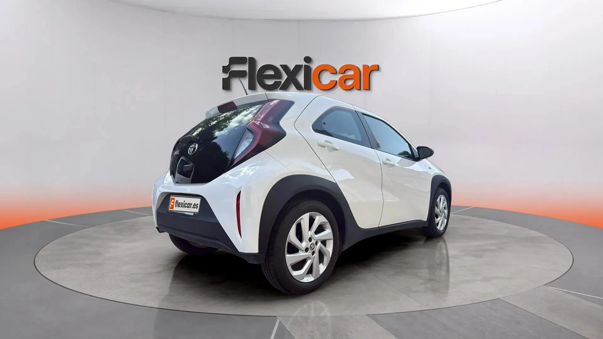 Toyota Aygo X 1.0 VVT-I Chic - foto 6