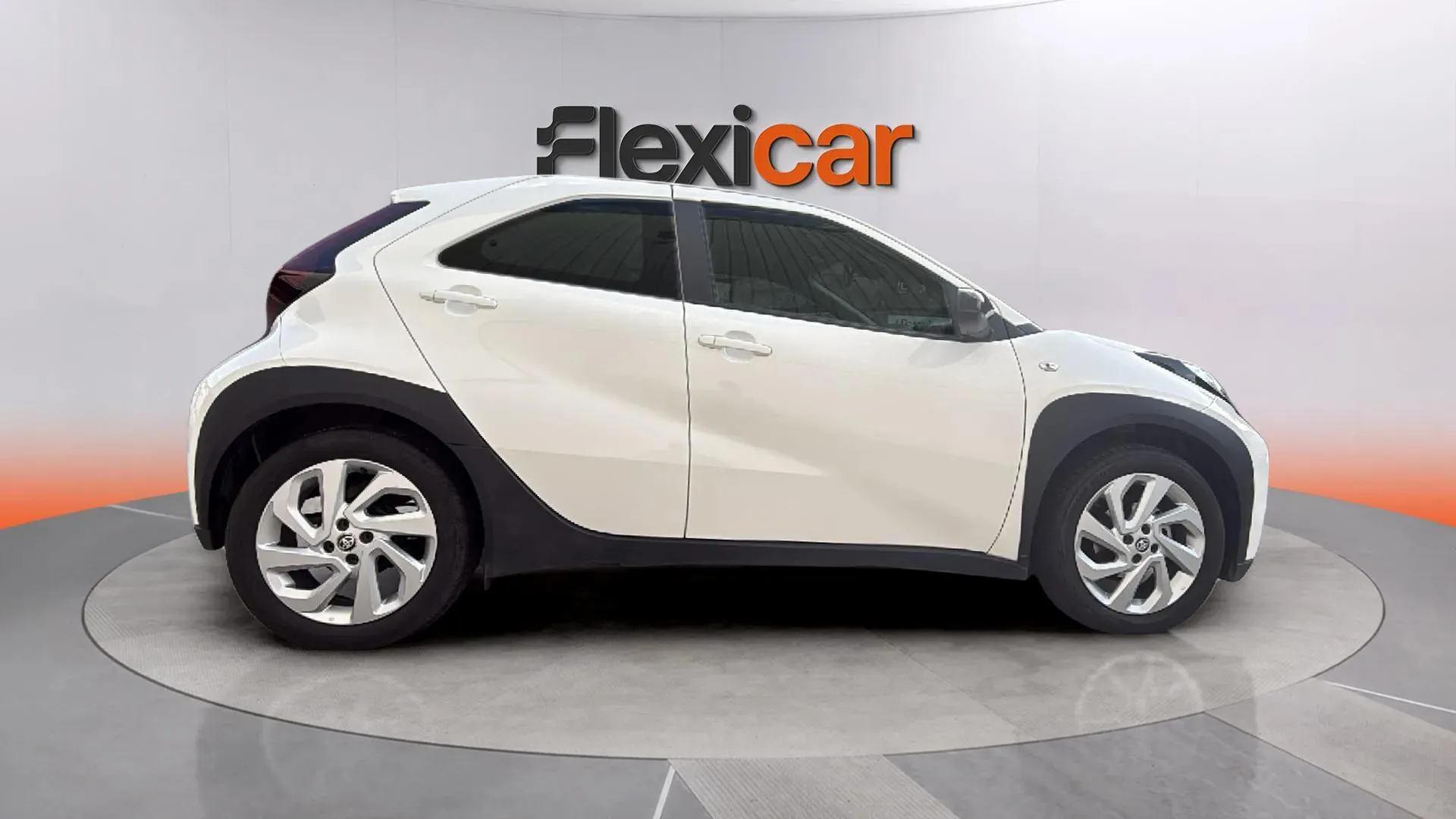 Toyota Aygo X 1.0 VVT-I Chic - foto 7