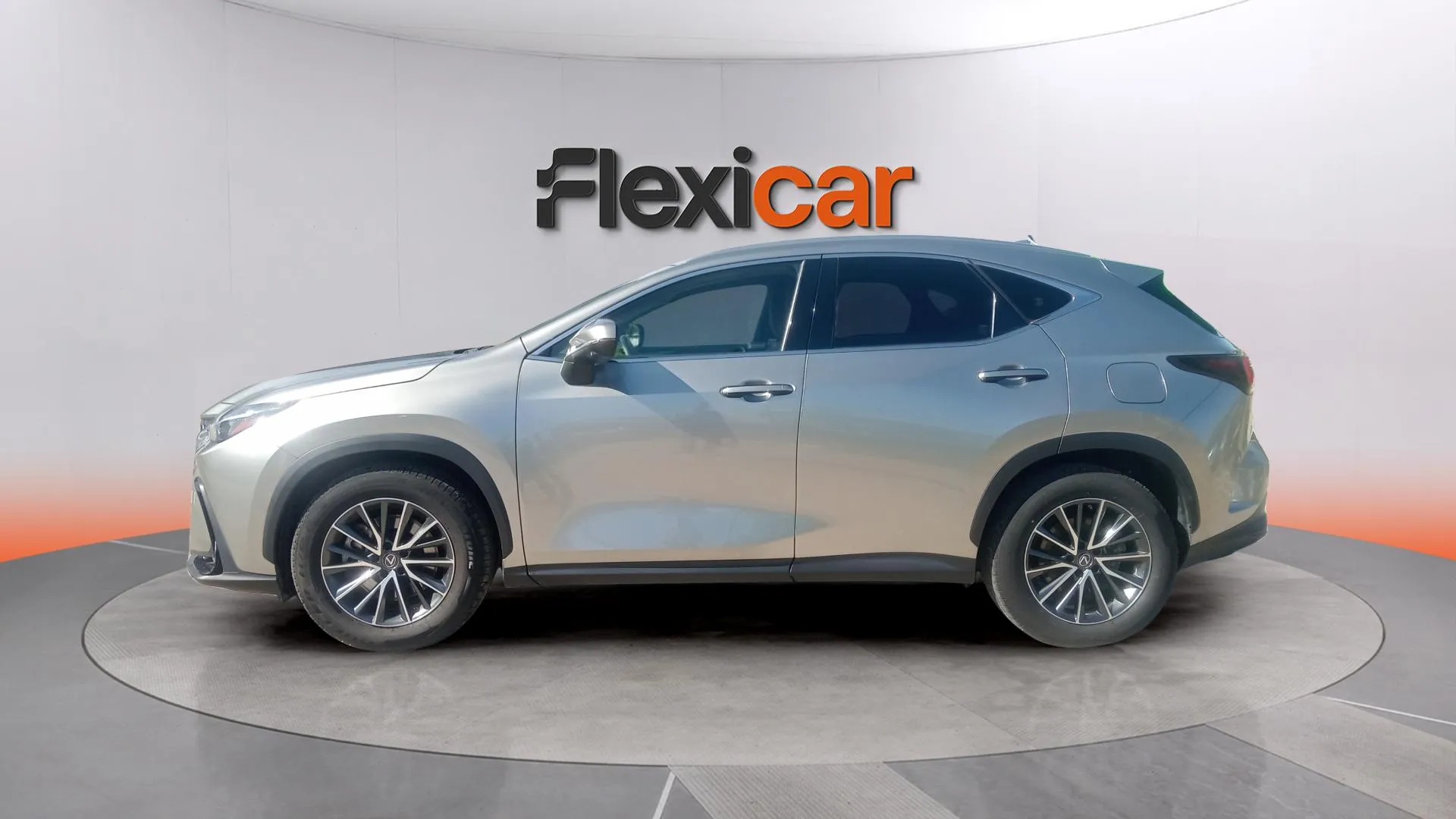Lexus NX 450h+ F Sport 4WD - foto 6