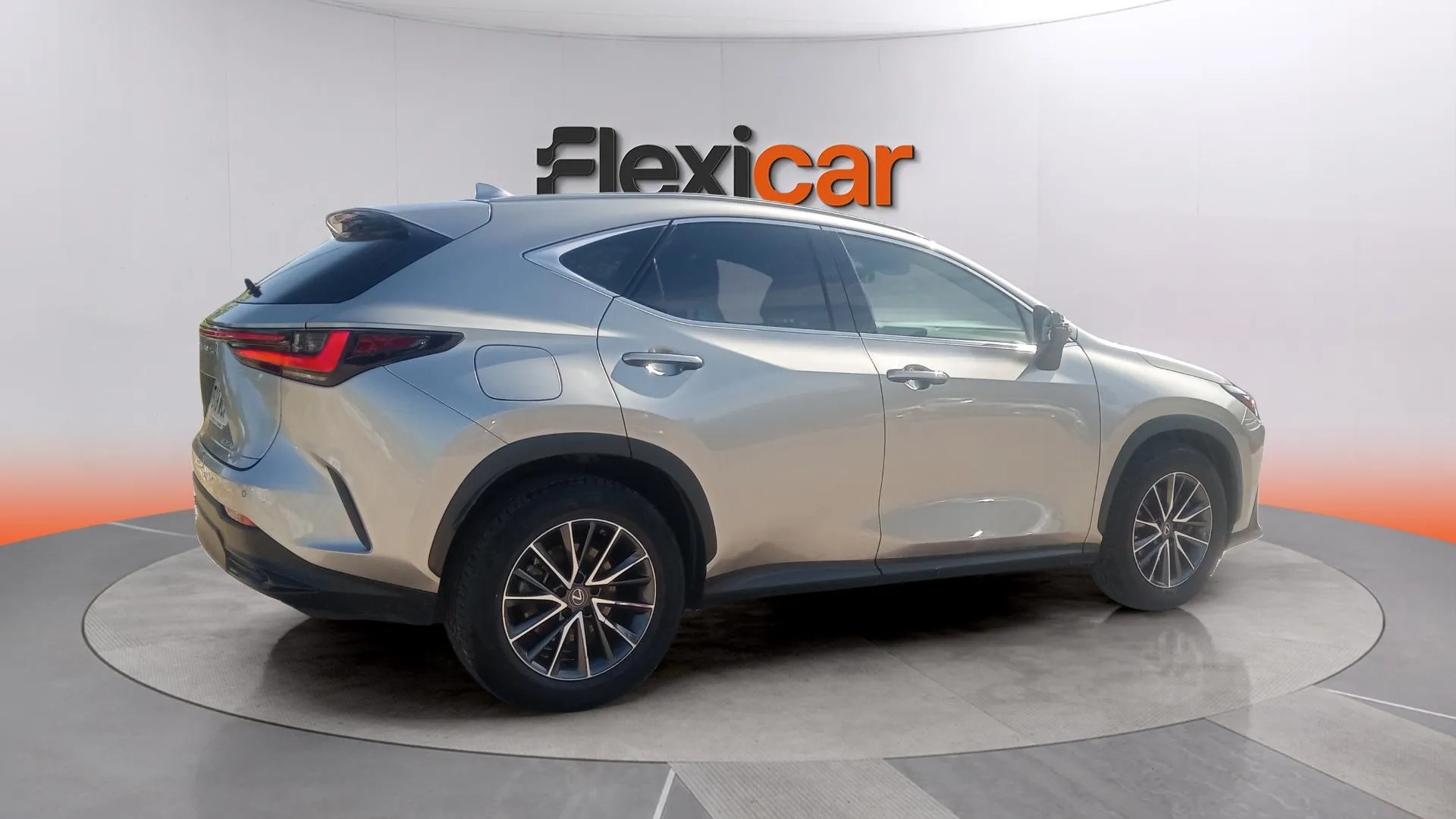 Lexus NX 450h+ F Sport 4WD - foto 11