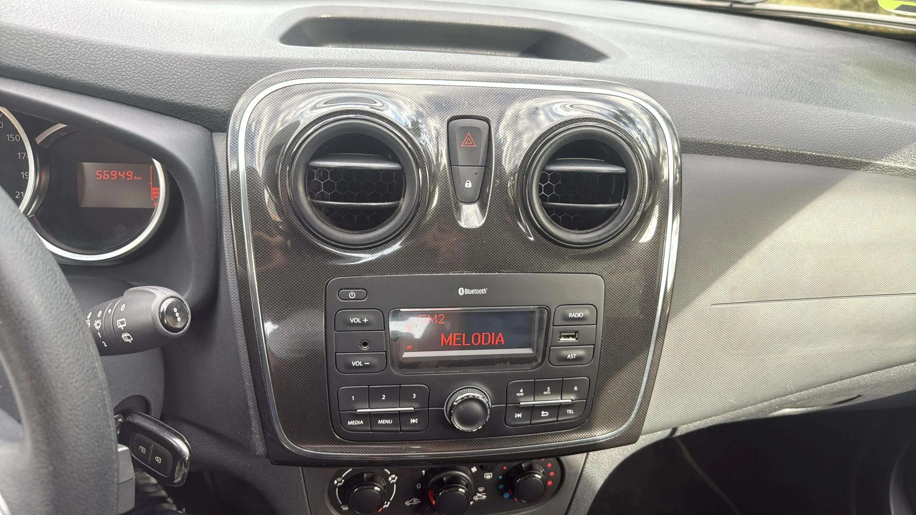 Dacia Sandero Ambiance 1.0 - foto 17