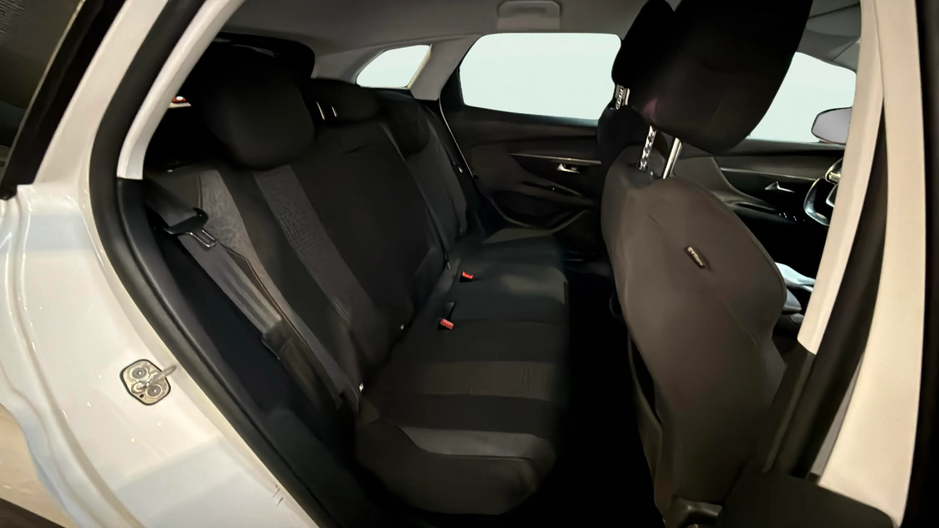 Peugeot 3008 1.5L BlueHDi Active - foto 19