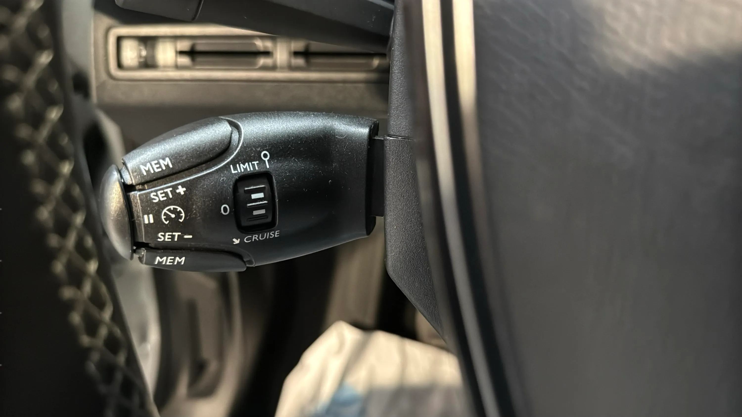 Peugeot 3008 1.5L BlueHDi Active - foto 16