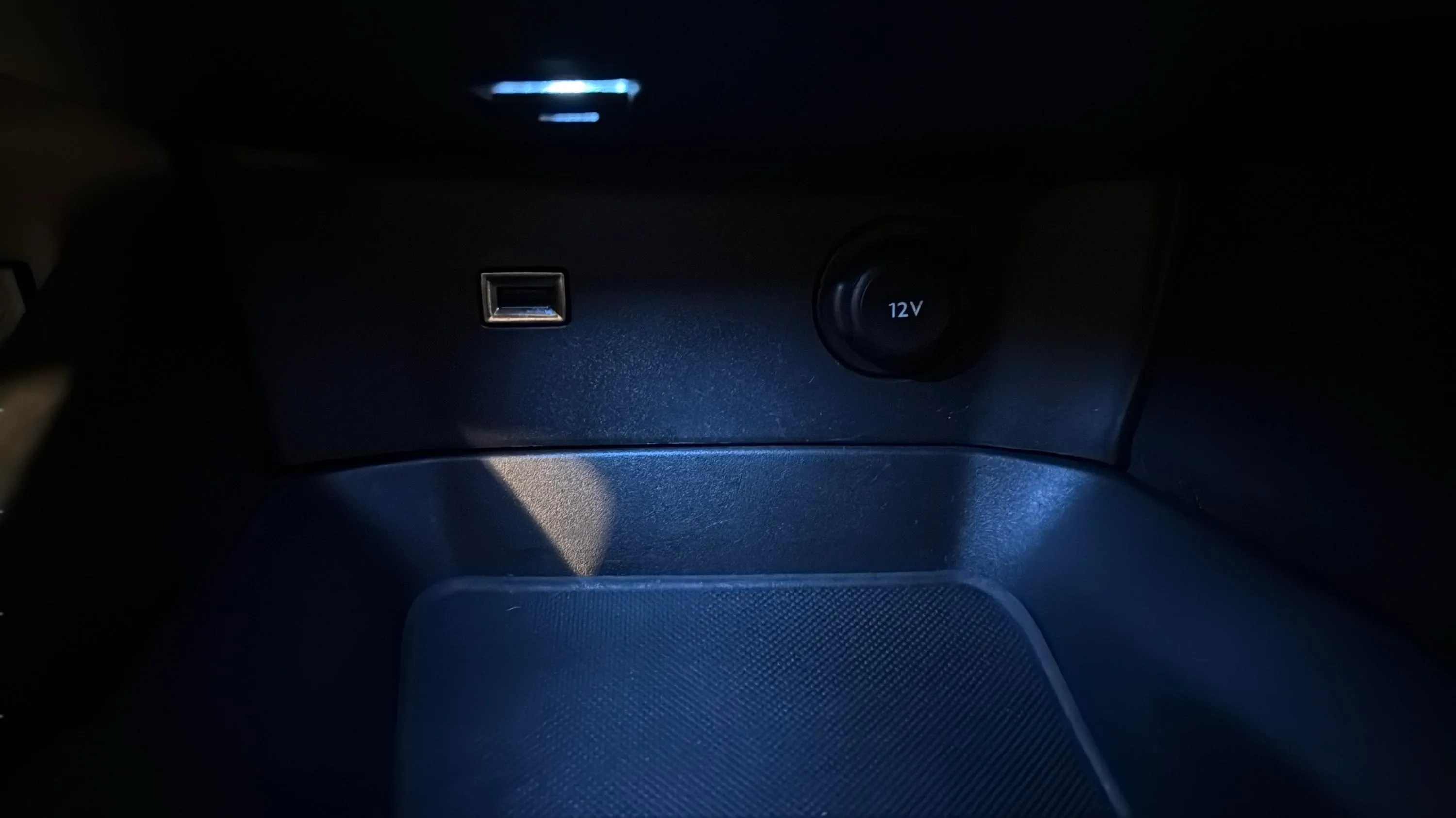 Peugeot 3008 1.5L BlueHDi Active - foto 15