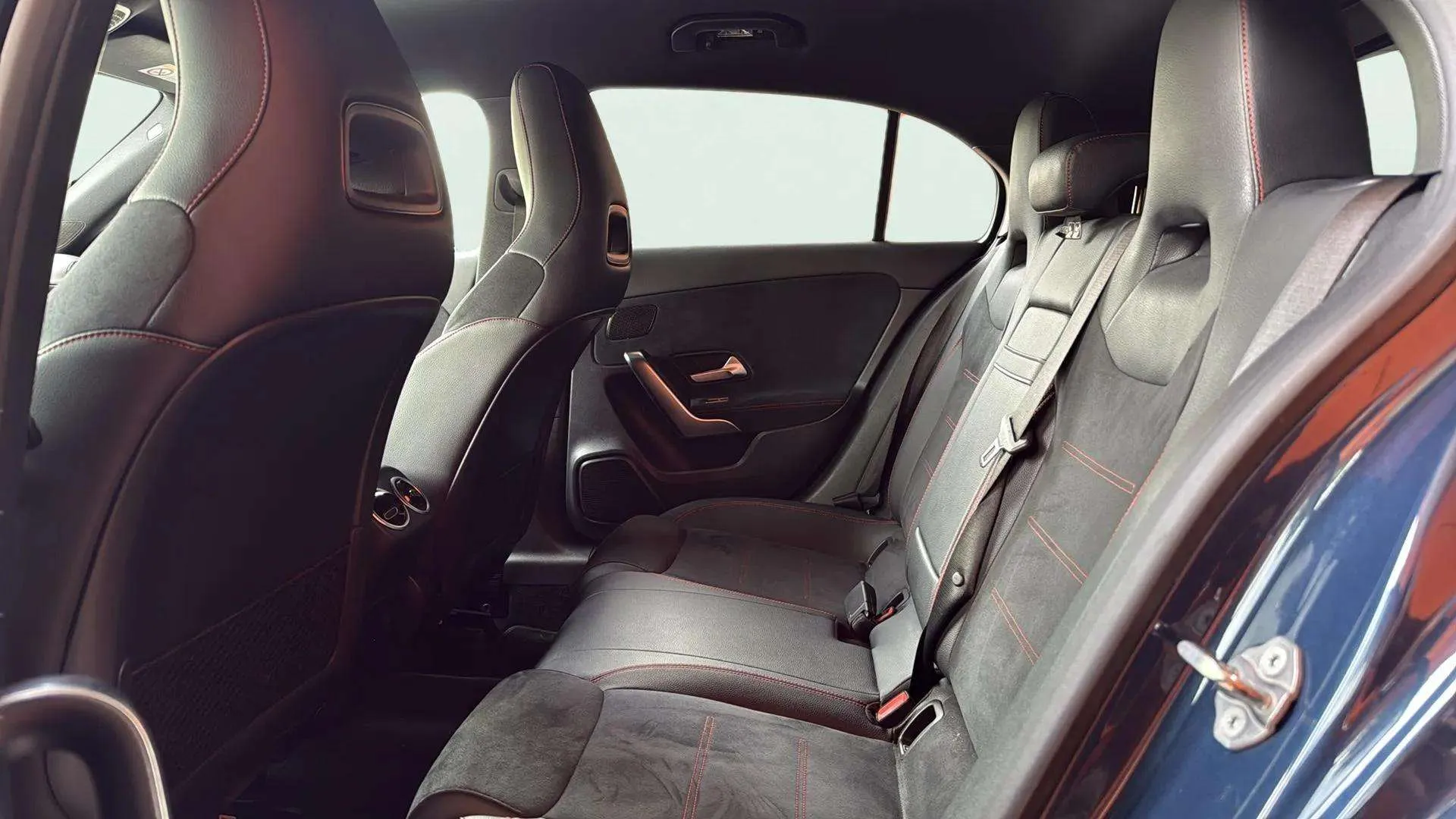 Mercedes-Benz Clase A A 200 d - foto 19