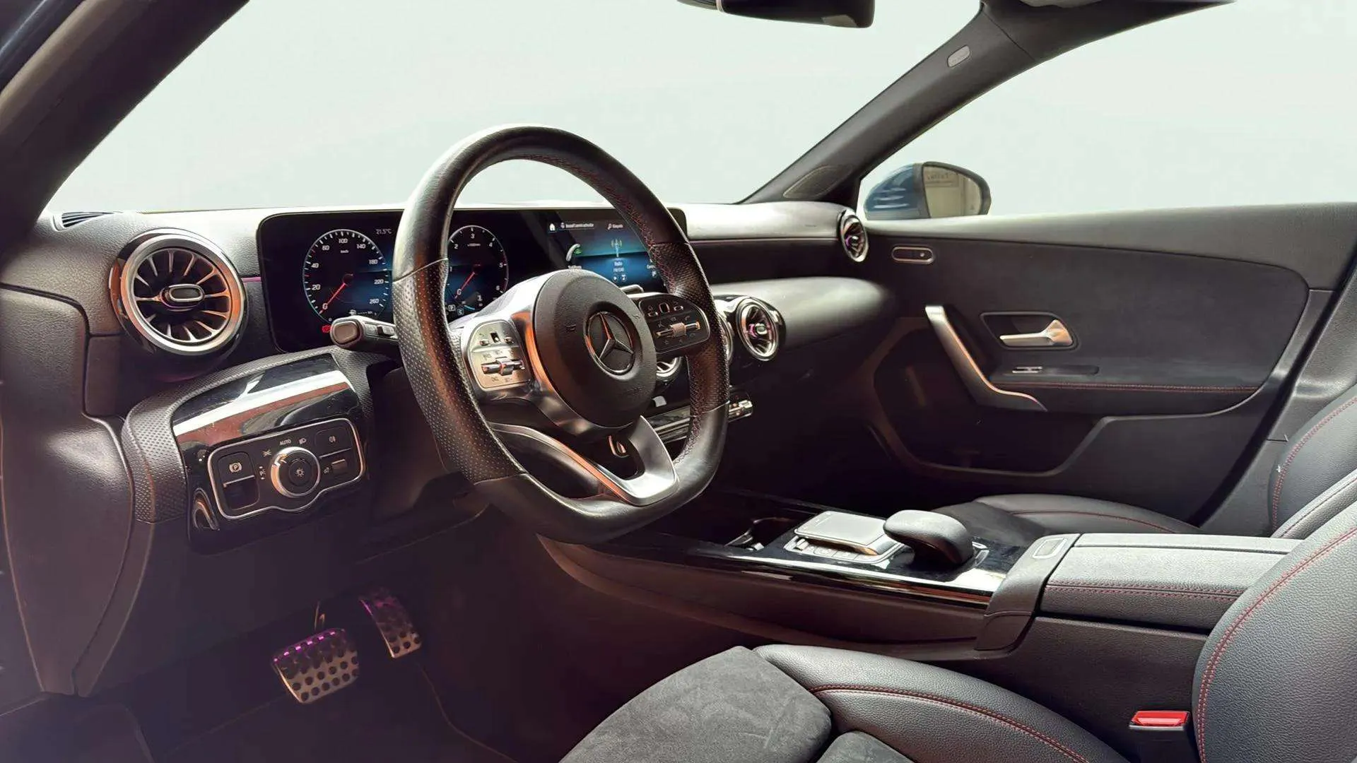 Mercedes-Benz Clase A A 200 d - foto 17