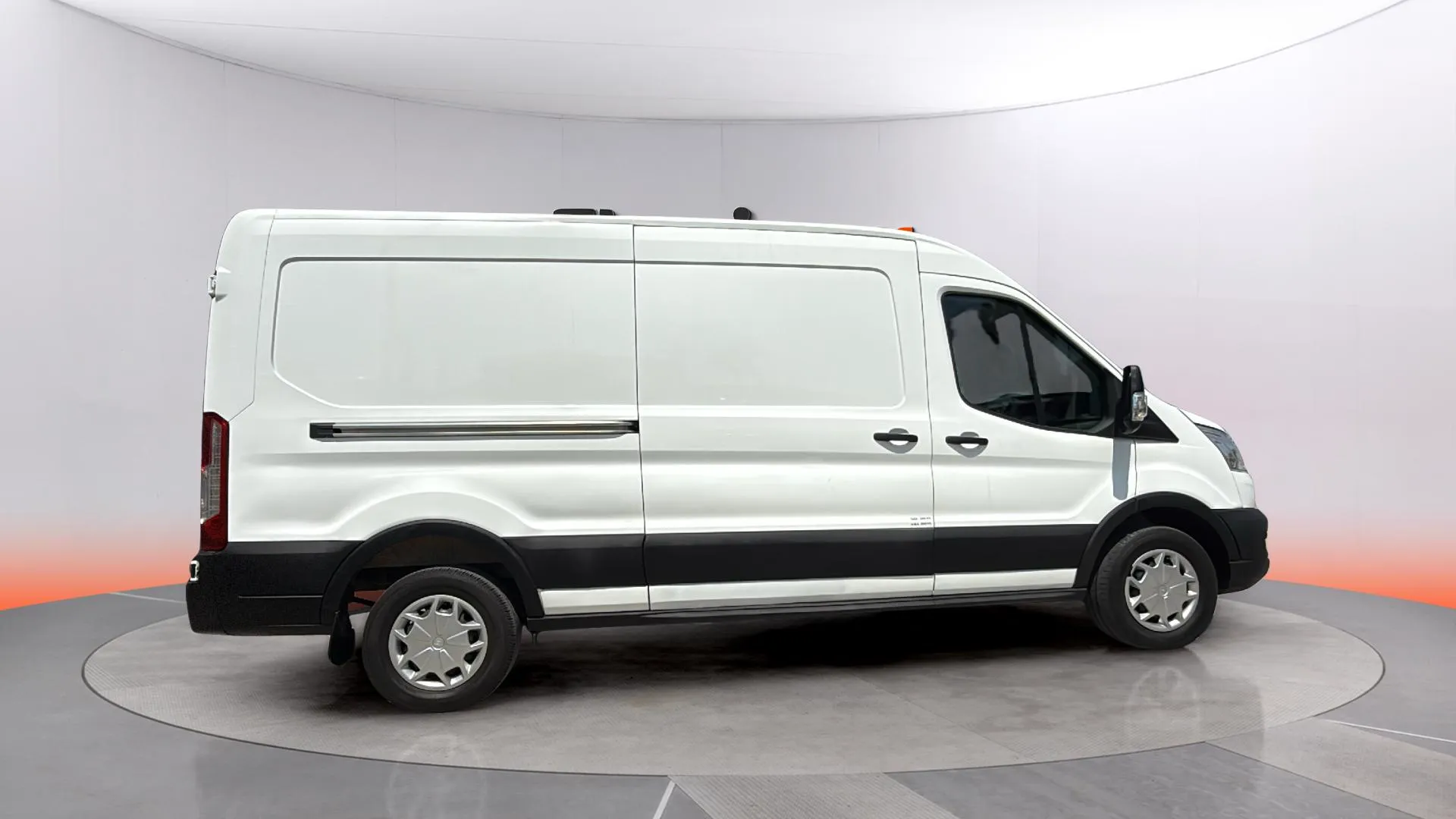 Ford Transit - foto 5