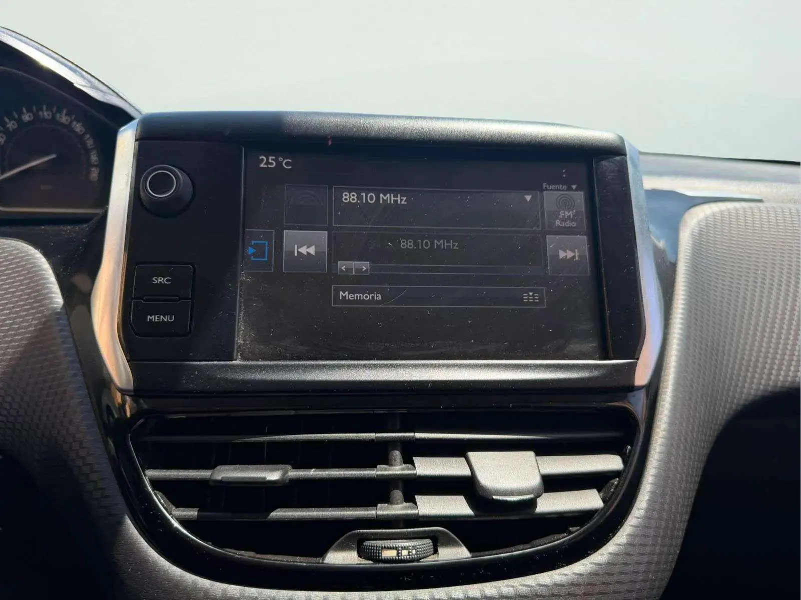 Peugeot 208 Allure 1.2L PureTech - foto 12