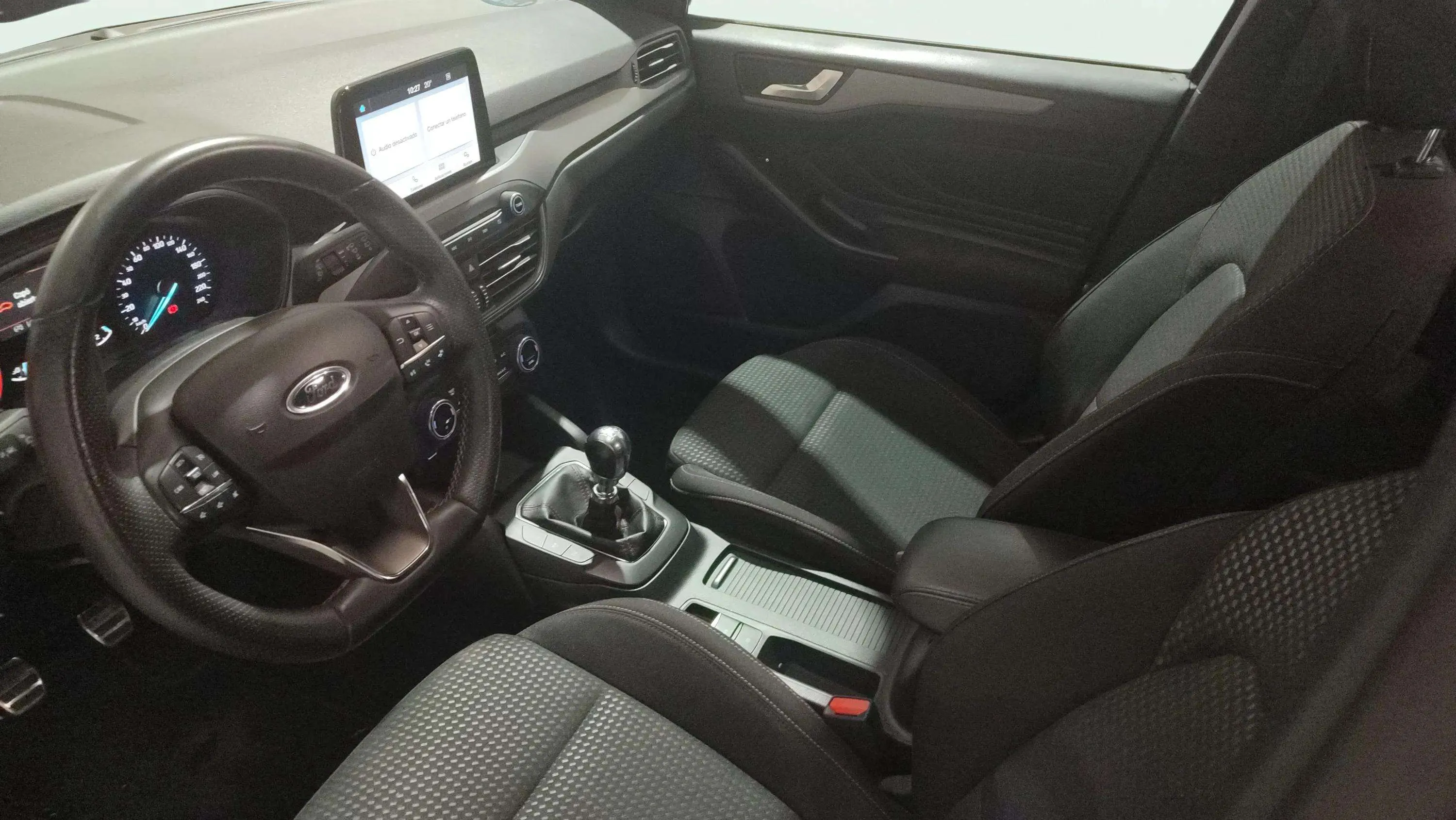 Ford Focus 1.0 EcoBoost MHEV ST-Line - foto 6