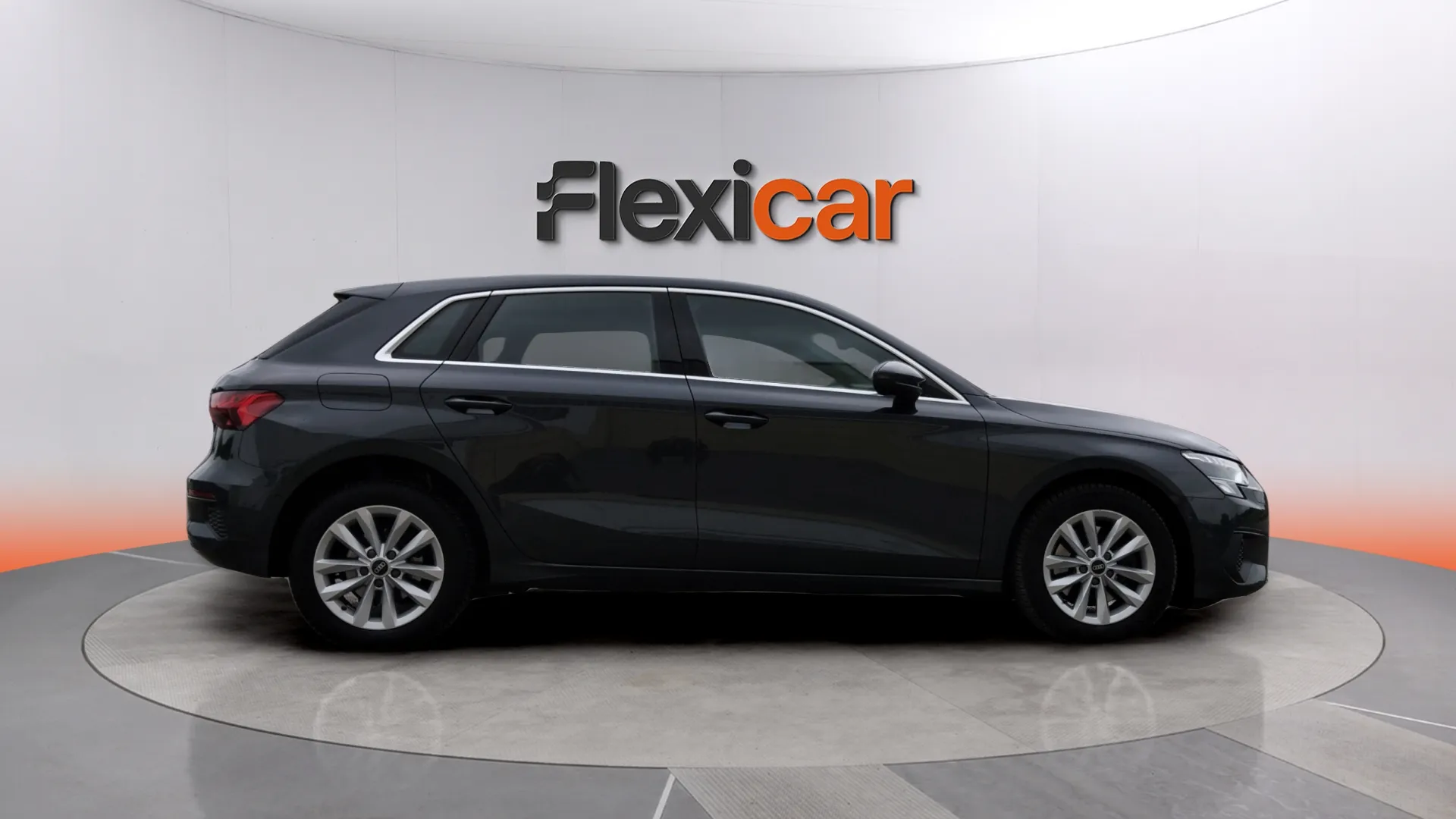 Audi A3 Sportback 30 TDI - foto 4