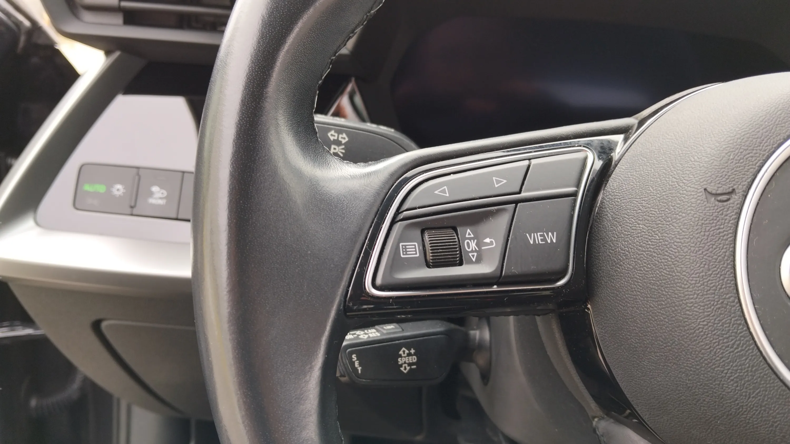 Audi A3 Sportback 30 TDI - foto 9