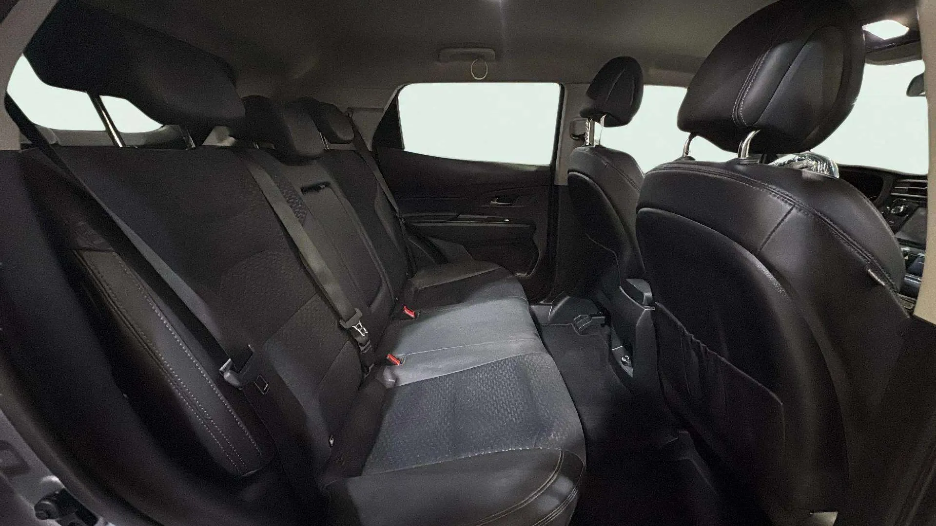 SsangYong Korando G15T LP Limited - foto 17