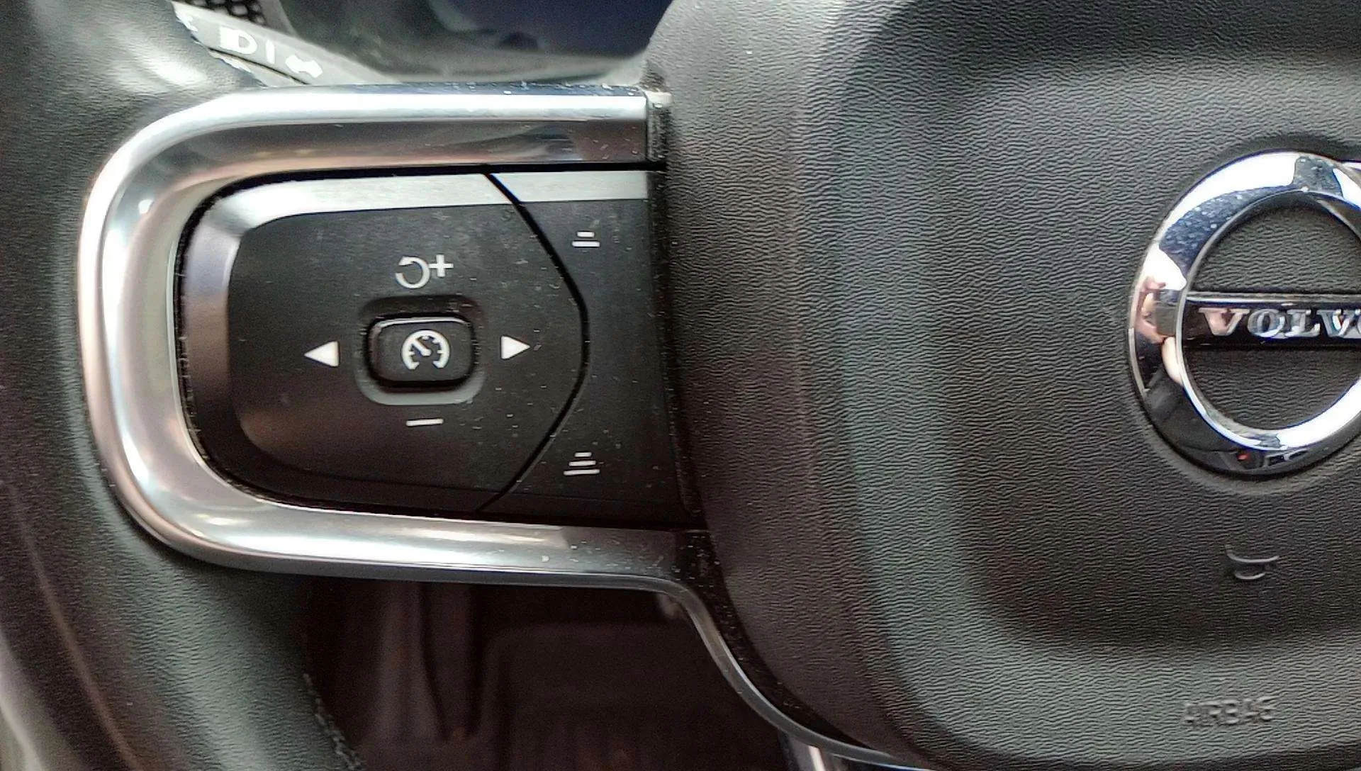 Volvo XC40 Recharge Eléctrico Plus - foto 16