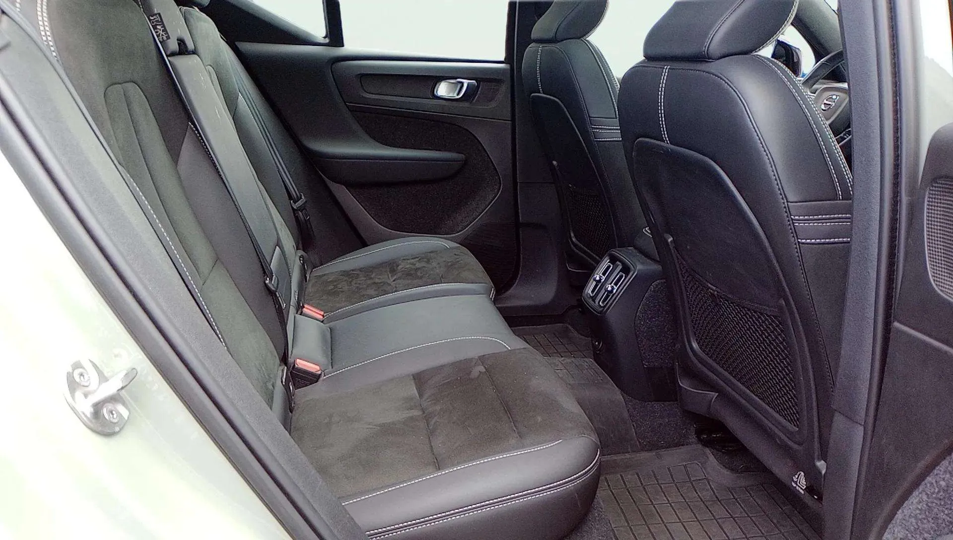 Volvo XC40 Recharge Eléctrico Plus - foto 14
