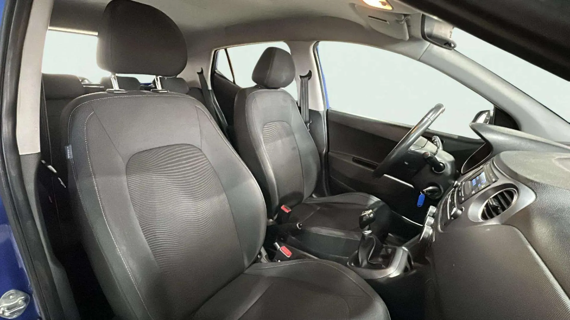 Hyundai i10 1.0 Tecno - foto 14