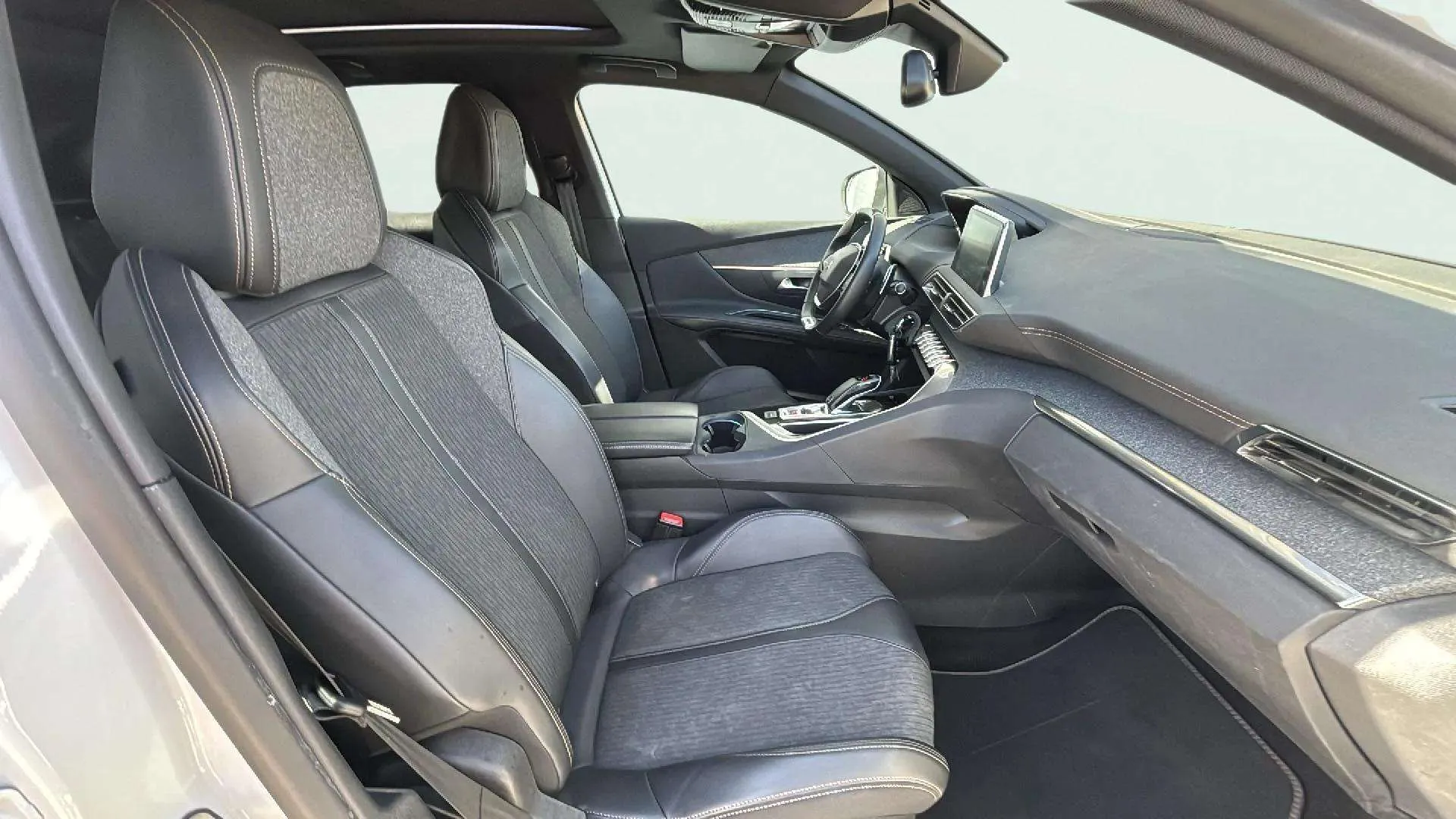 Peugeot 3008 1.5 BlueHDi GT EAT8 - foto 15