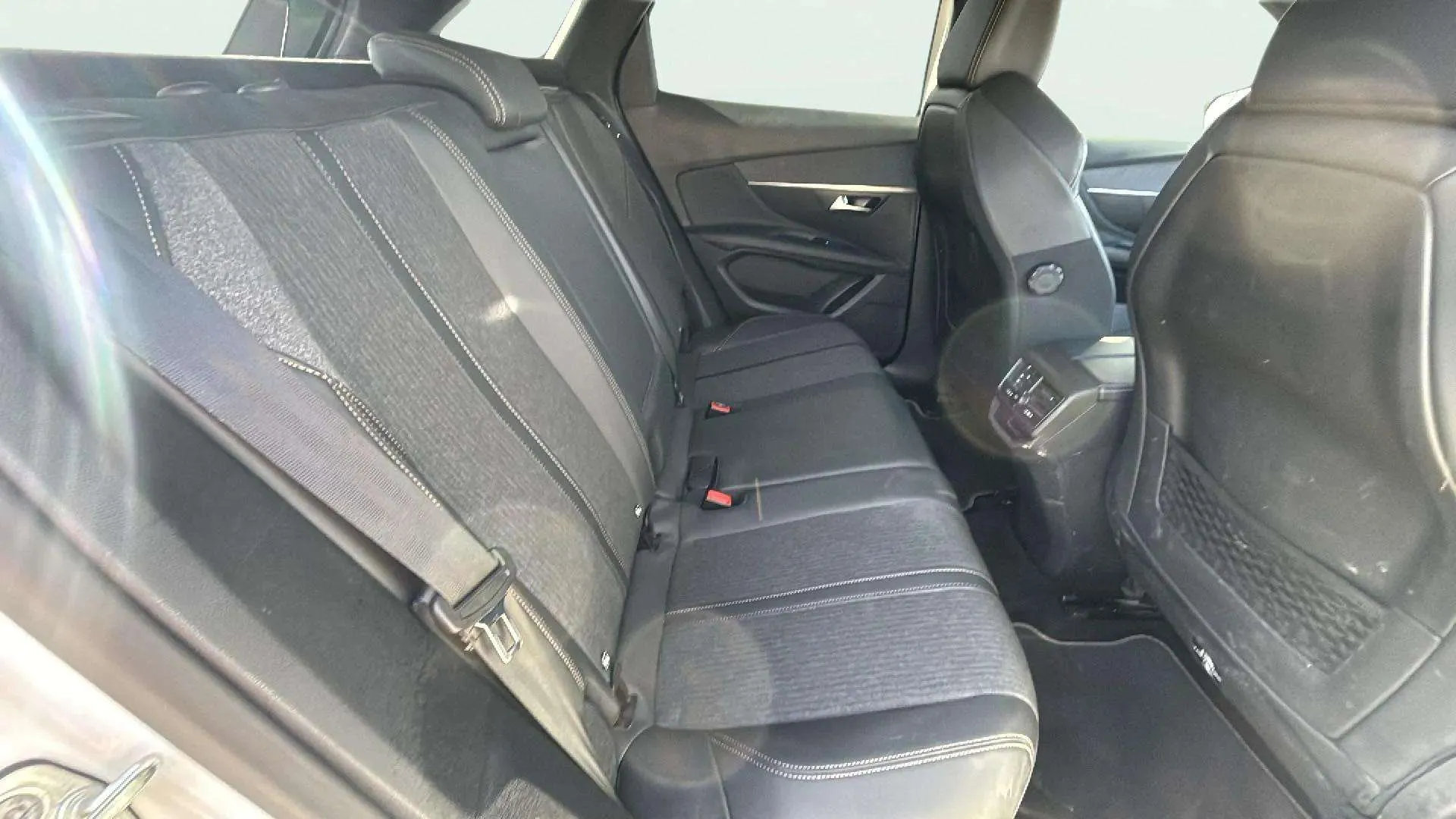 Peugeot 3008 1.5 BlueHDi GT EAT8 - foto 16