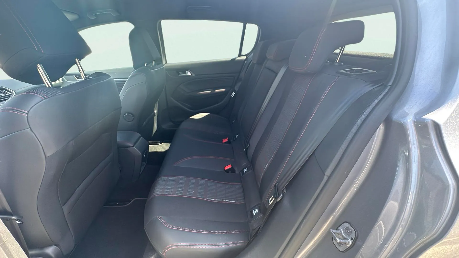Peugeot 308 GT Line 1.5 BlueHDi - foto 16