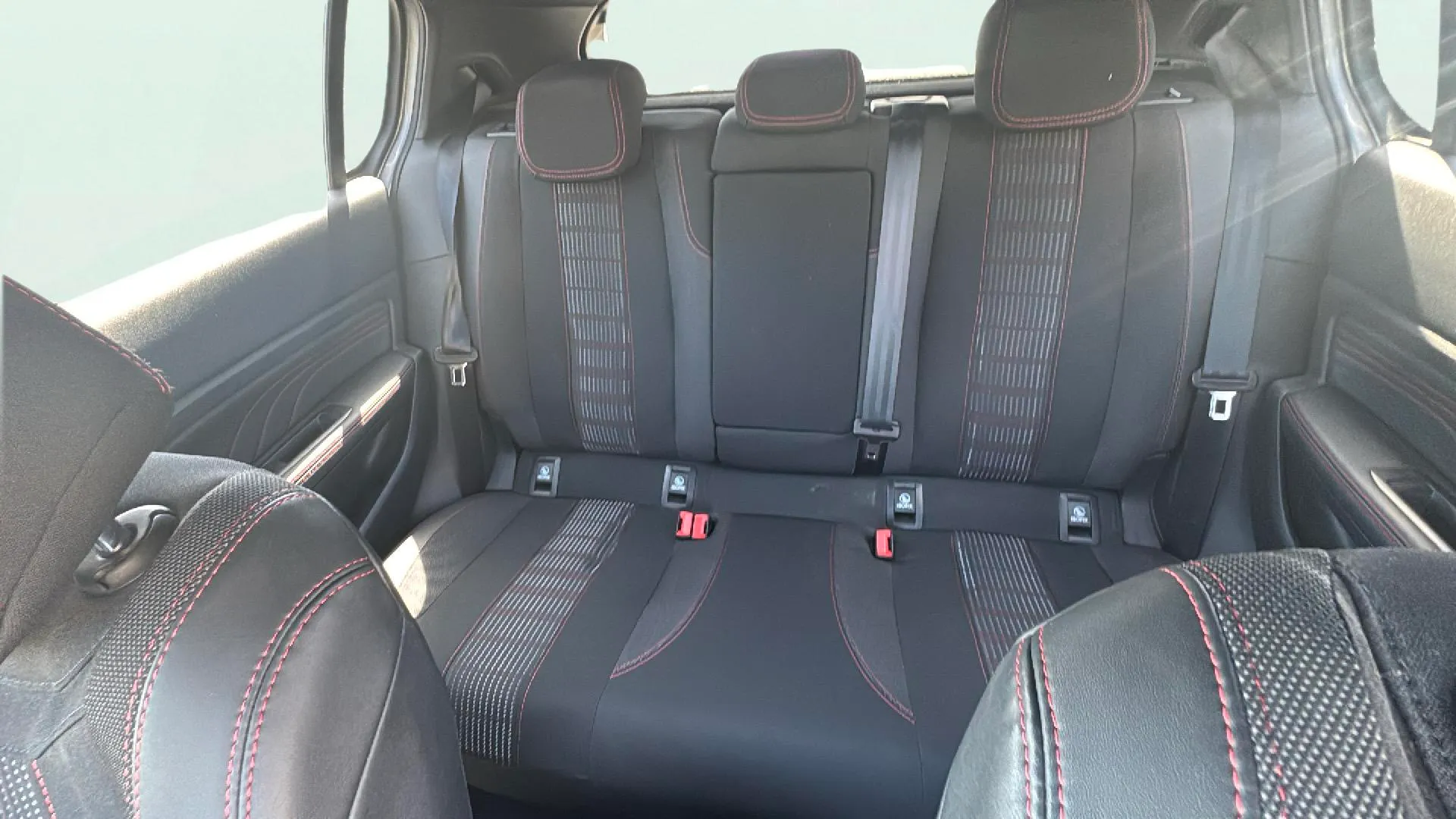 Peugeot 308 GT Line 1.5 BlueHDi - foto 17