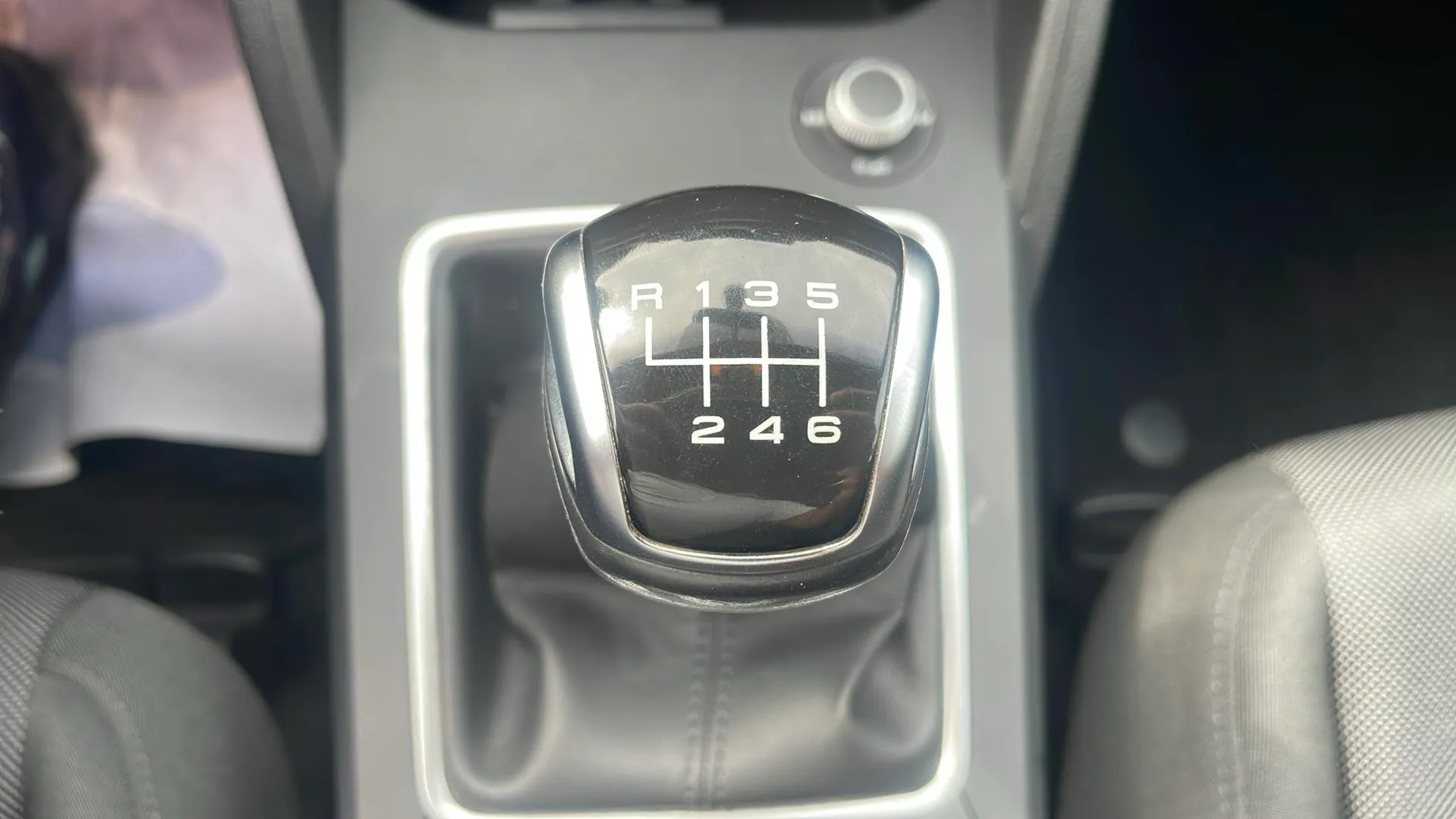 Audi Q2 Advanced 30 TFSI - foto 21